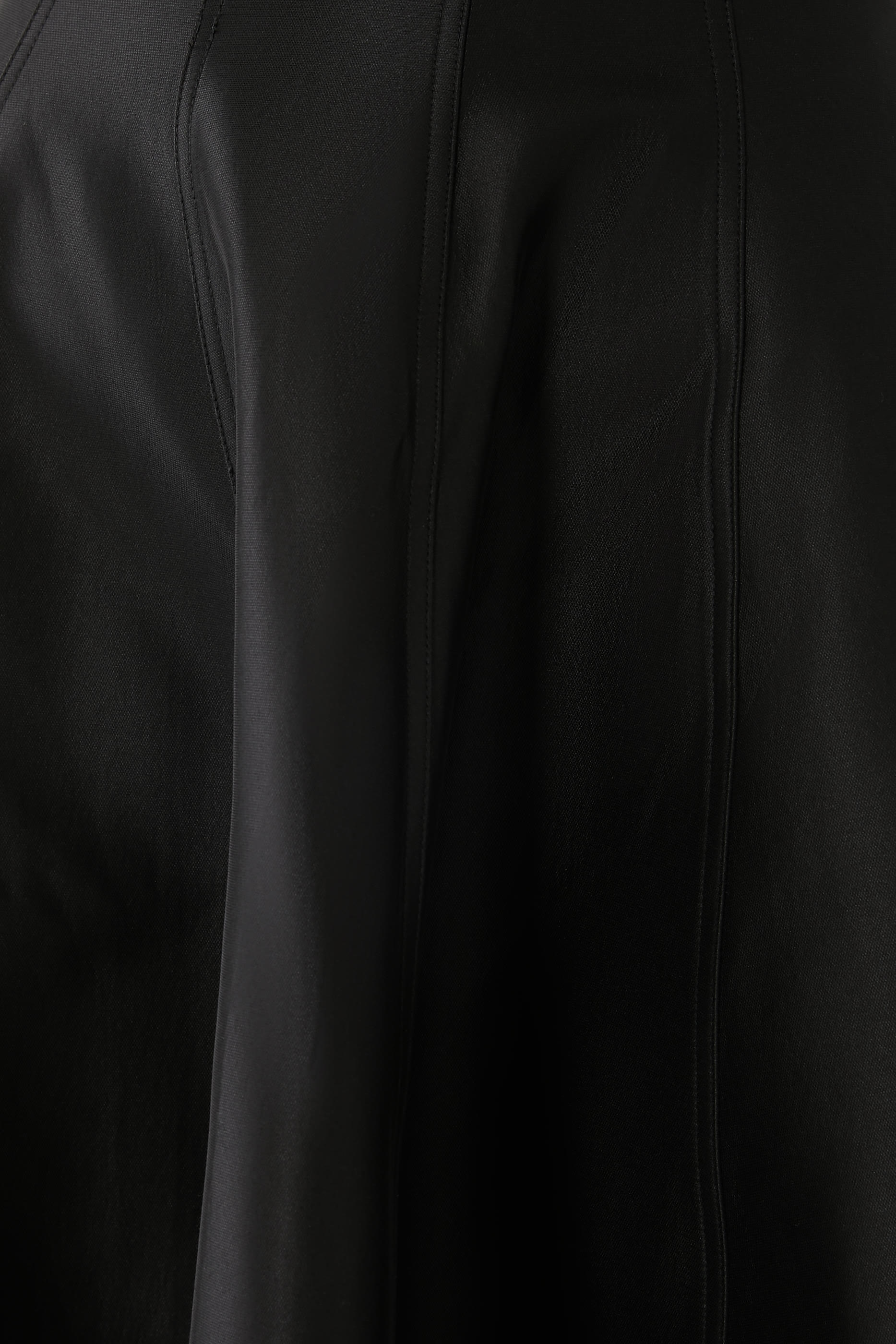 بلوزة واربرتون