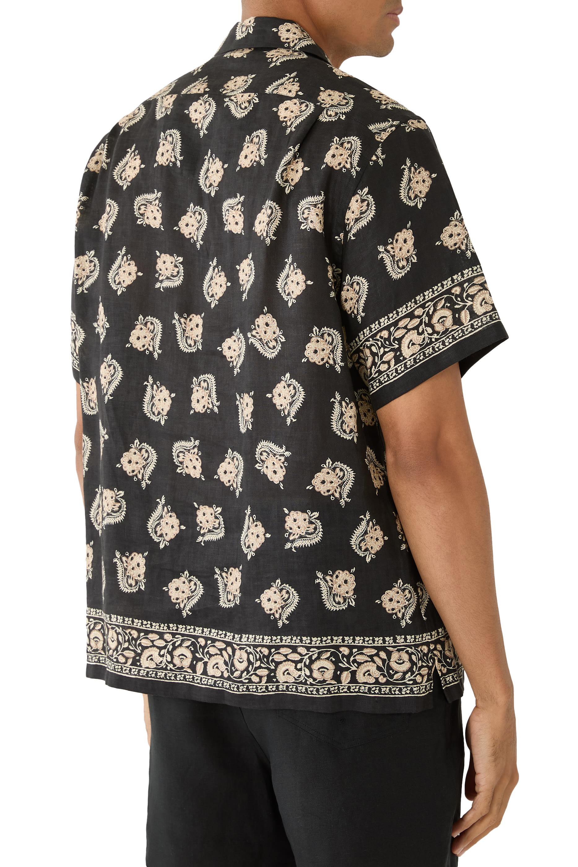 قميص بياقة مطوية ونقشة كتان