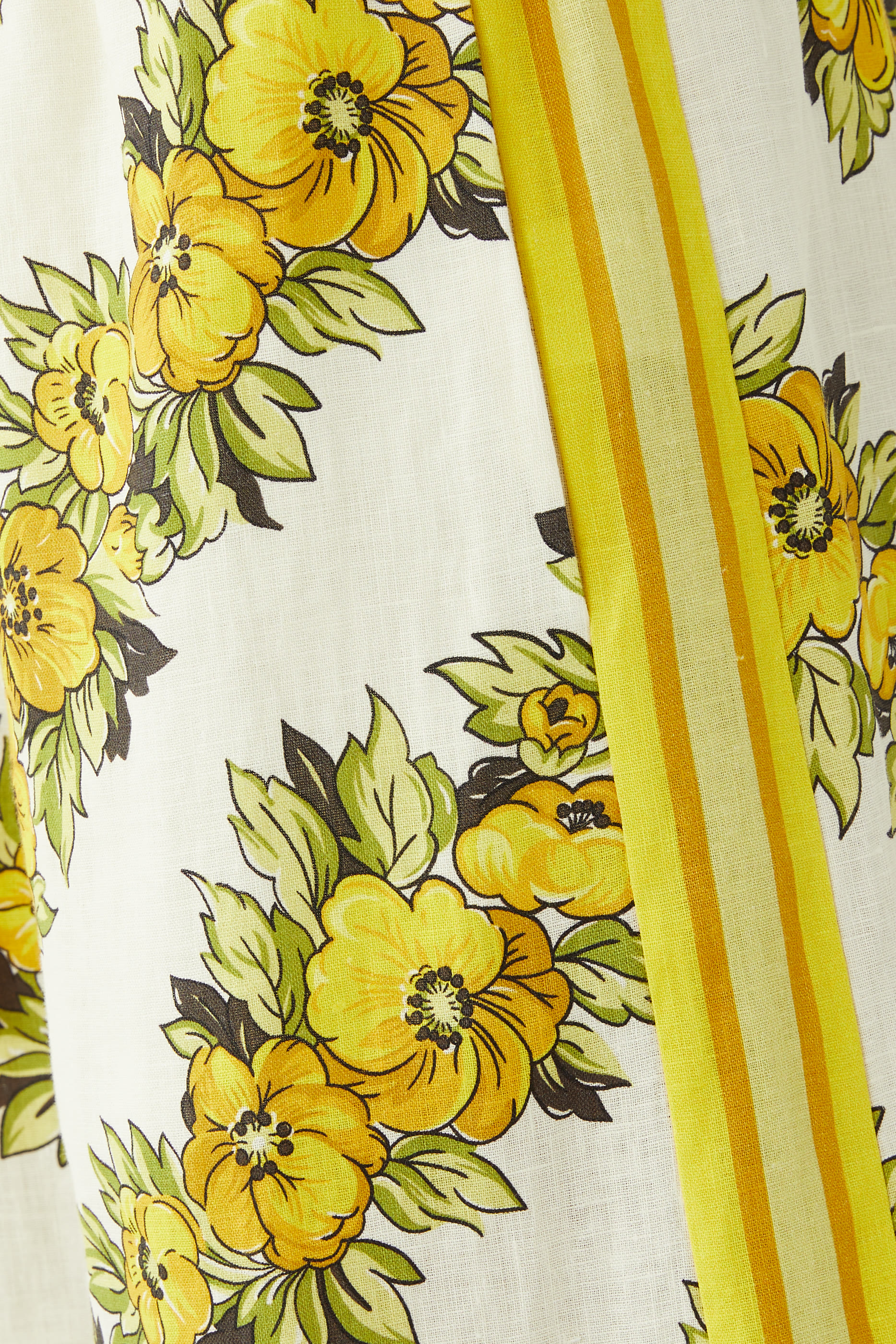 بنطال غيزيلا