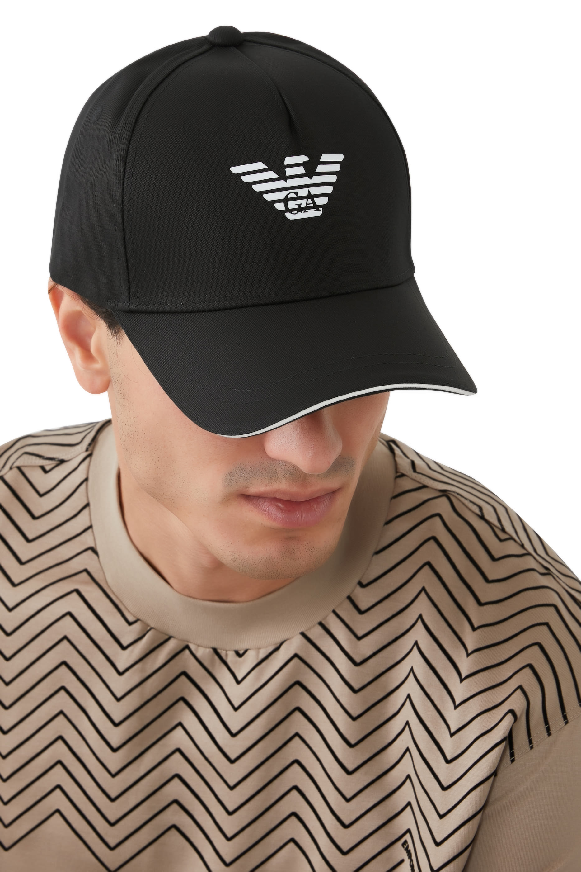 كاب بيسبول بشعار النسر