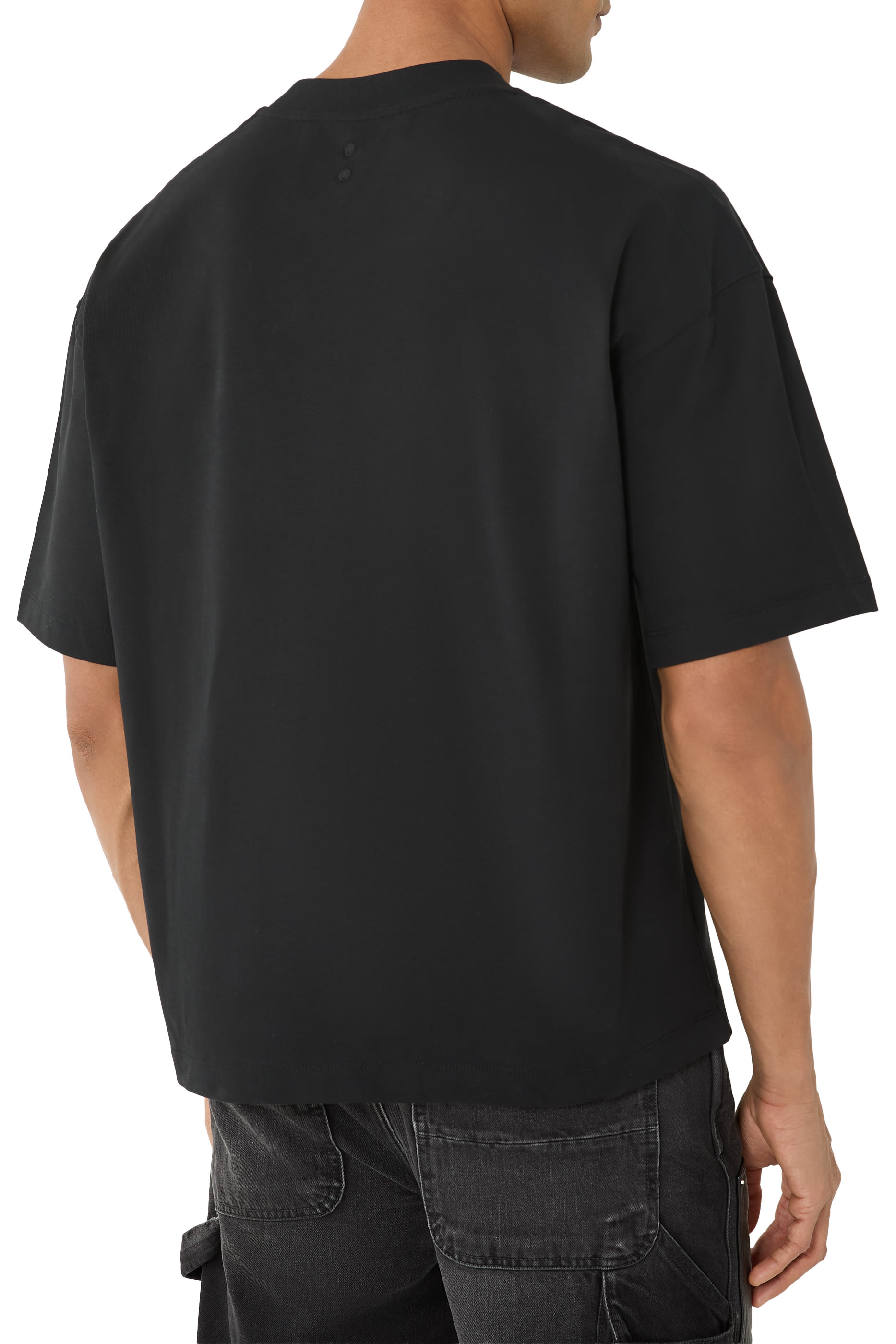 تيشيرت بشعاري الماركة