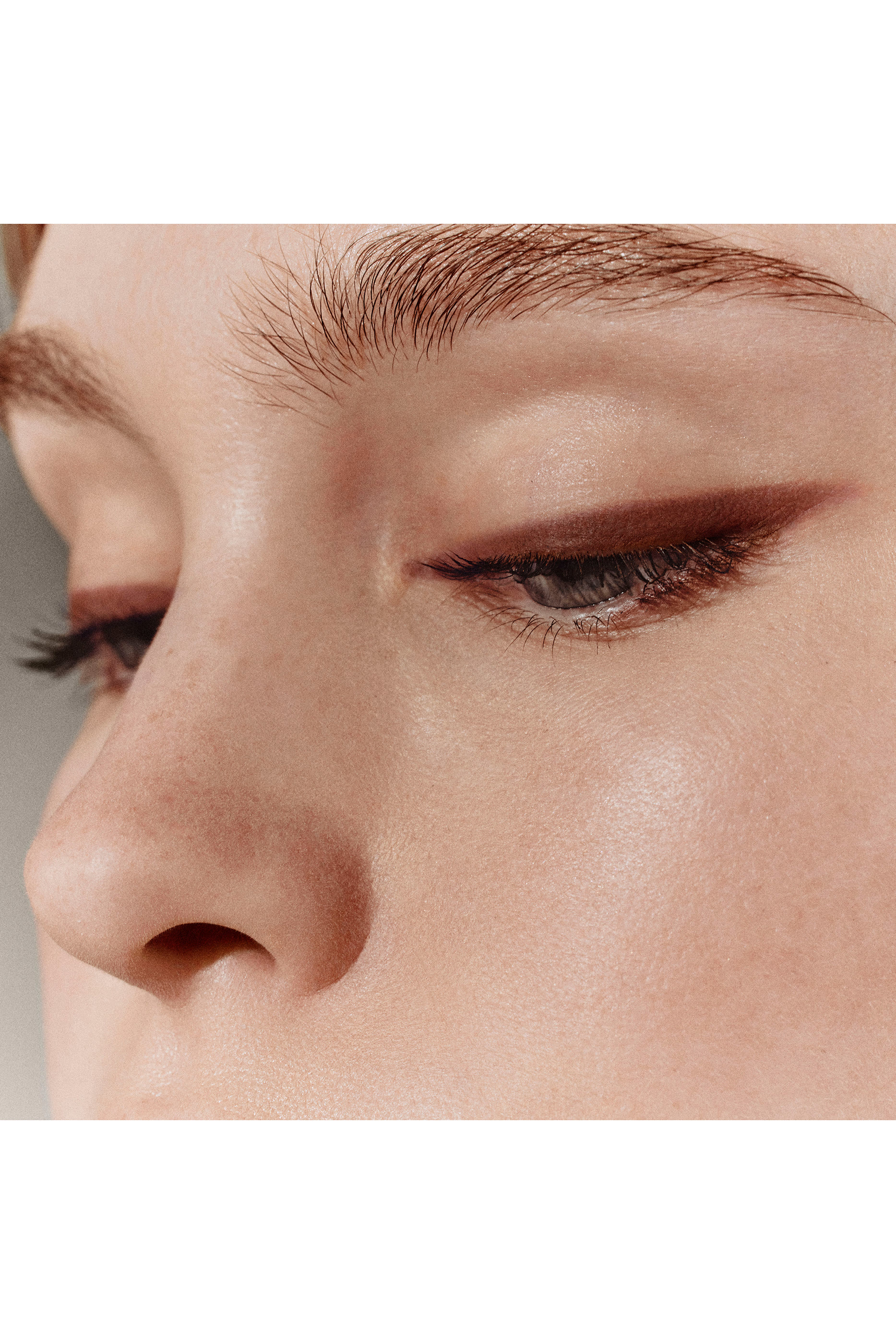 قلم لتحديد العيون Trait d'Hermès