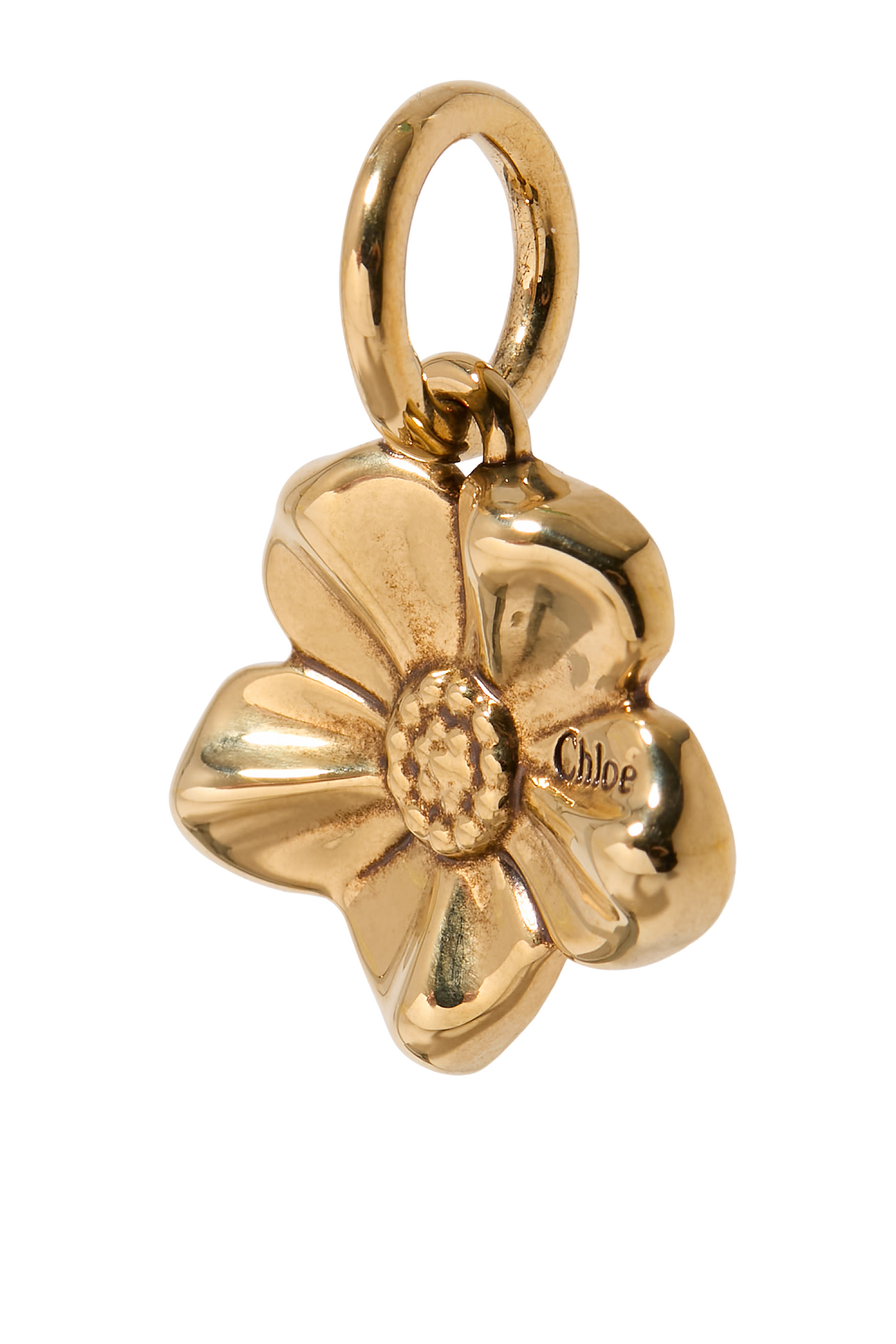 حلية بتصميم زهرة