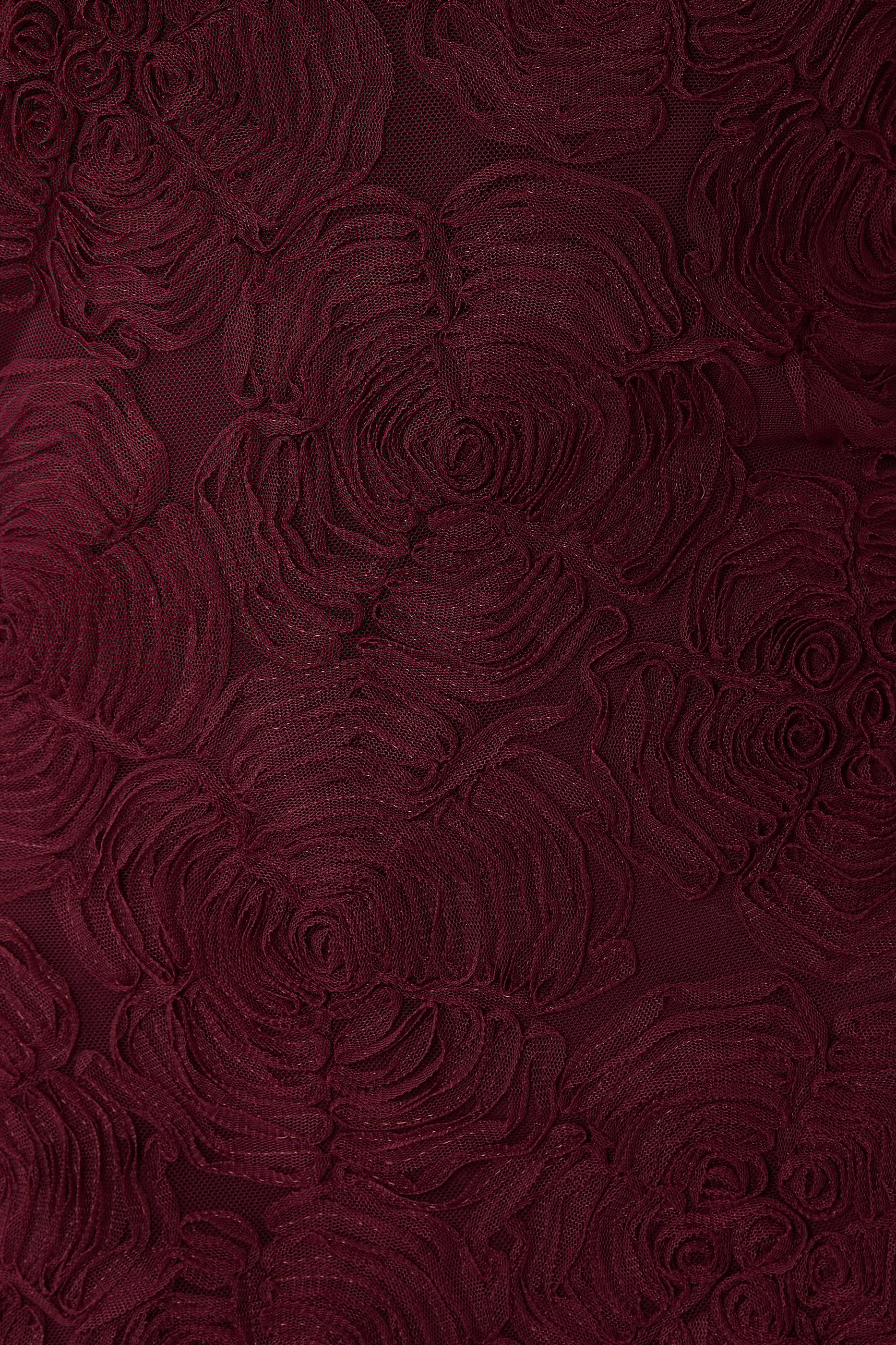 فستان متوسط الطول مزين بكشكش قماش شبكي