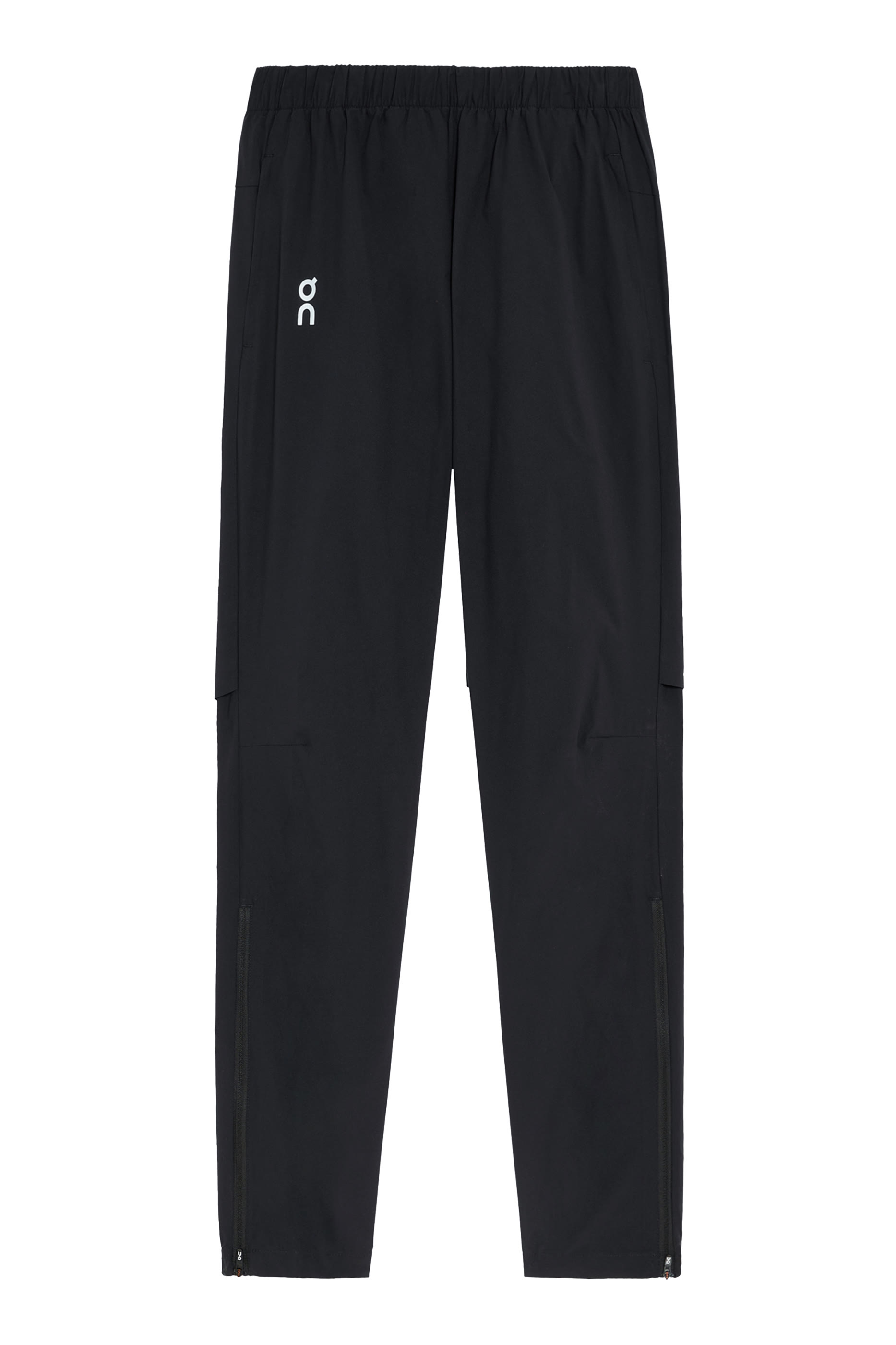 بنطال بشعار الماركة