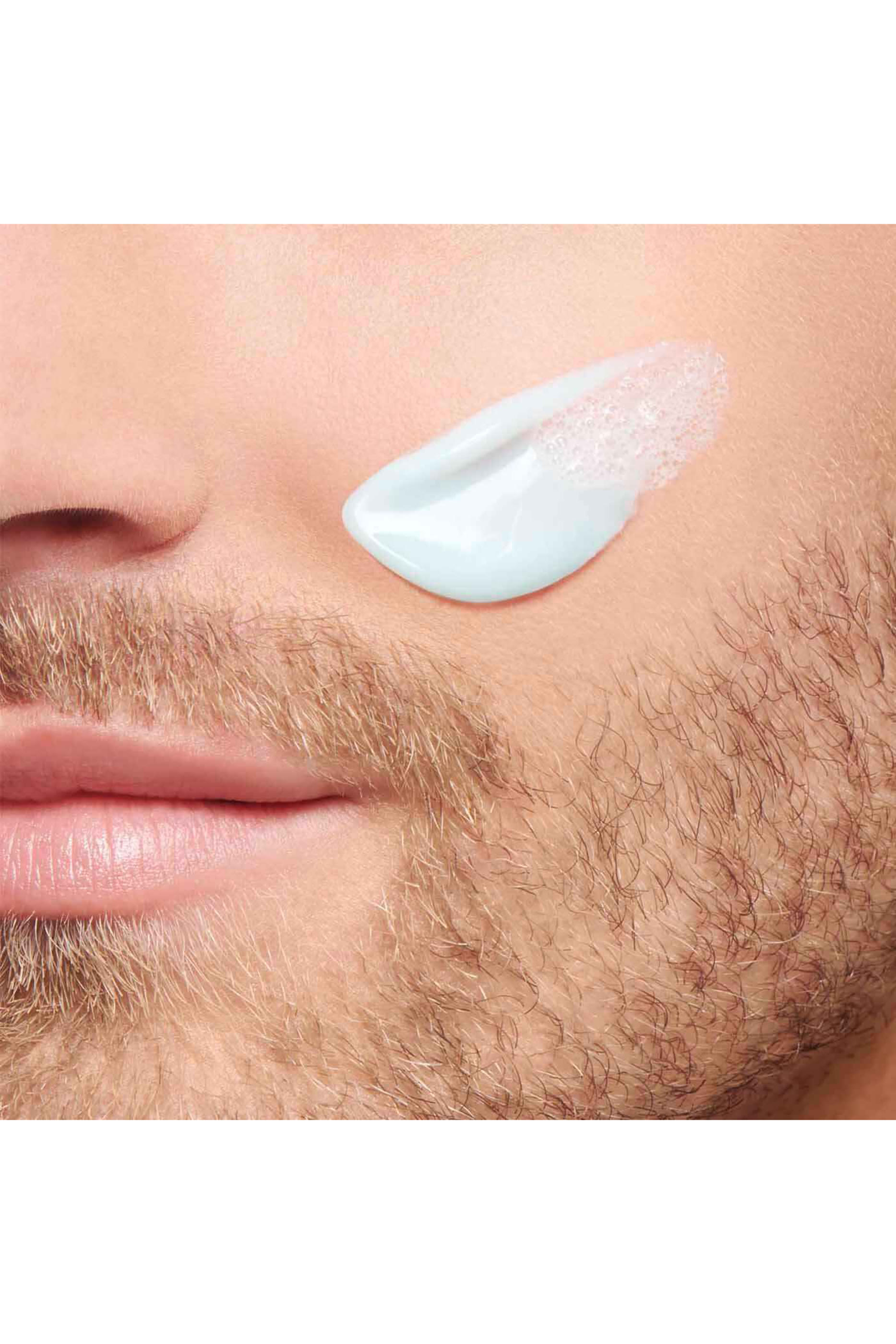 غسول جل فعال برغوة للوجه