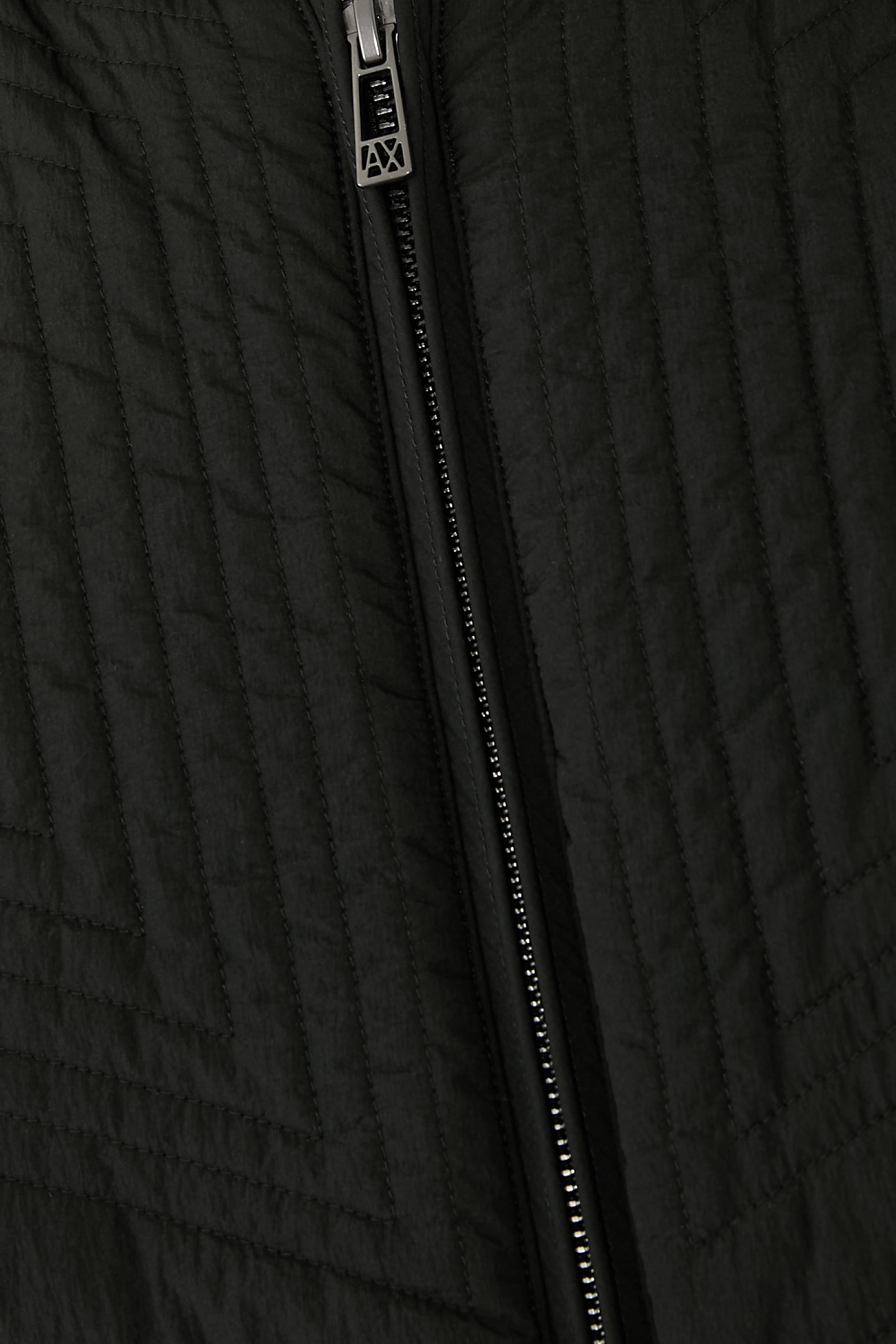 جاكيت بومبر بتصميم مبطن