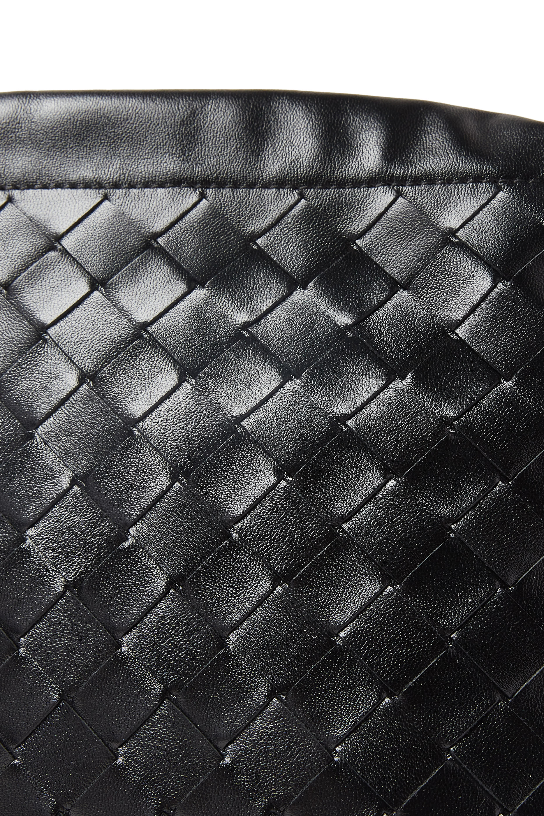 حقيبة متوسطة بأربطة تضييق