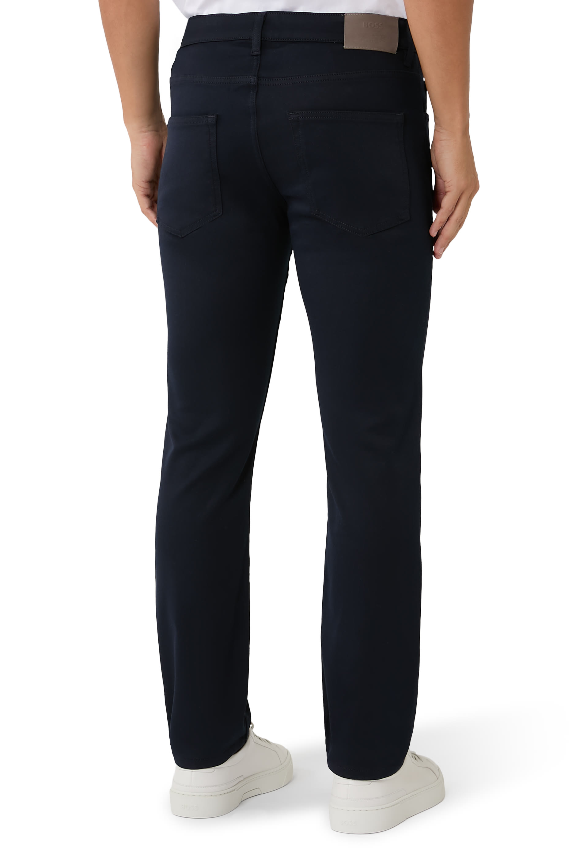 بنطال جينز ديلاوير بوس x أستون مارتن بقصة ضيقة