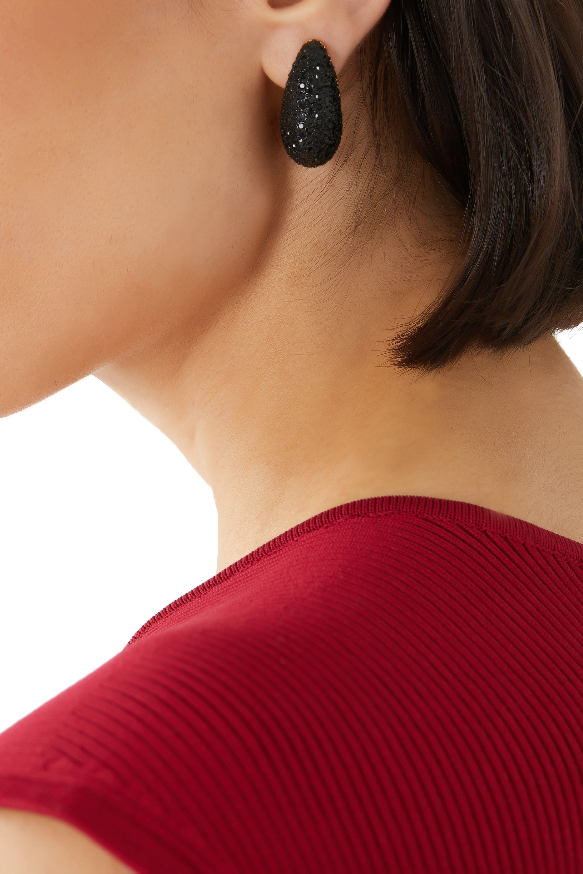 أقراط بتصميم منفوخ بأحجار بافيه