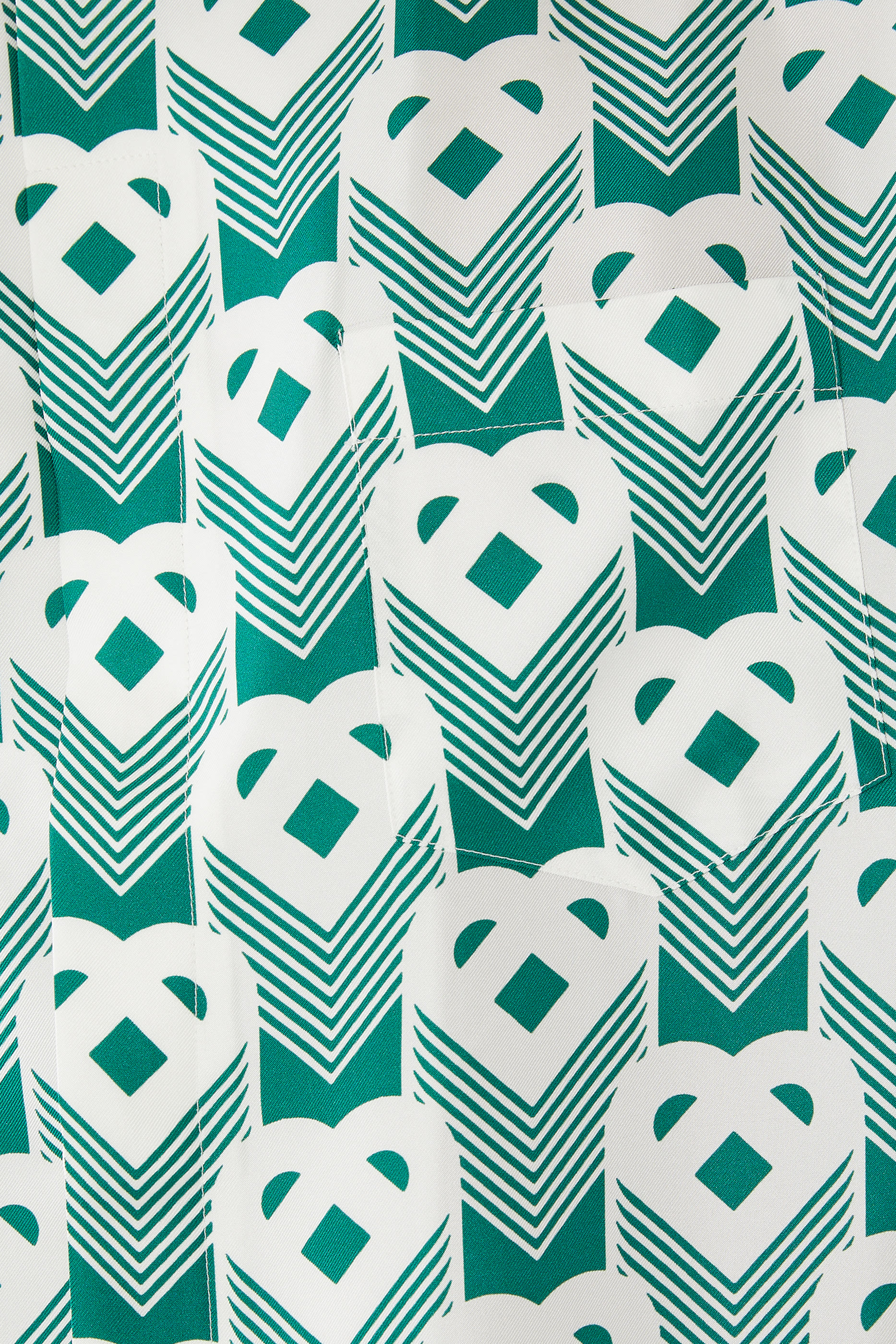 قميص حرير بياقة كوبية