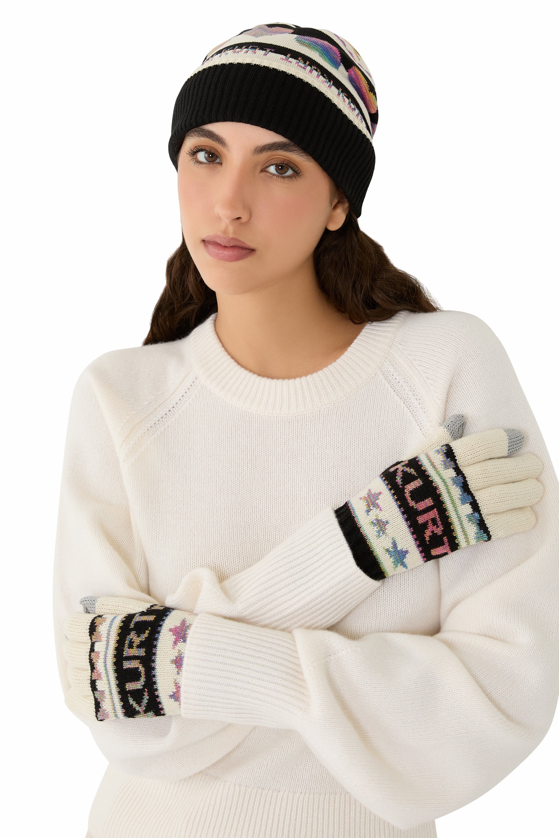 قفازات بنقشة قلوب ونجوم وفيونكة