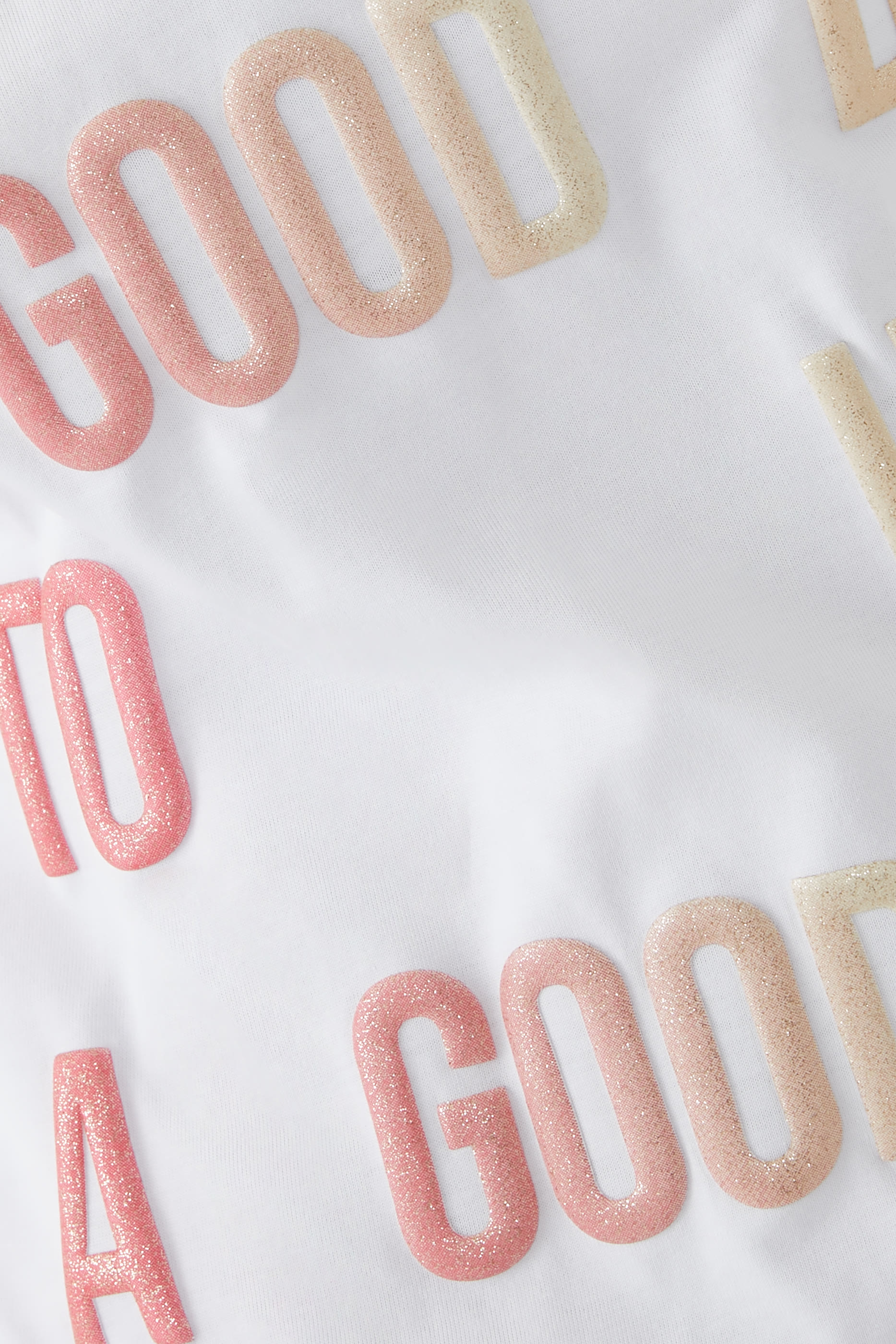 تيشيرت بشعار الماركة