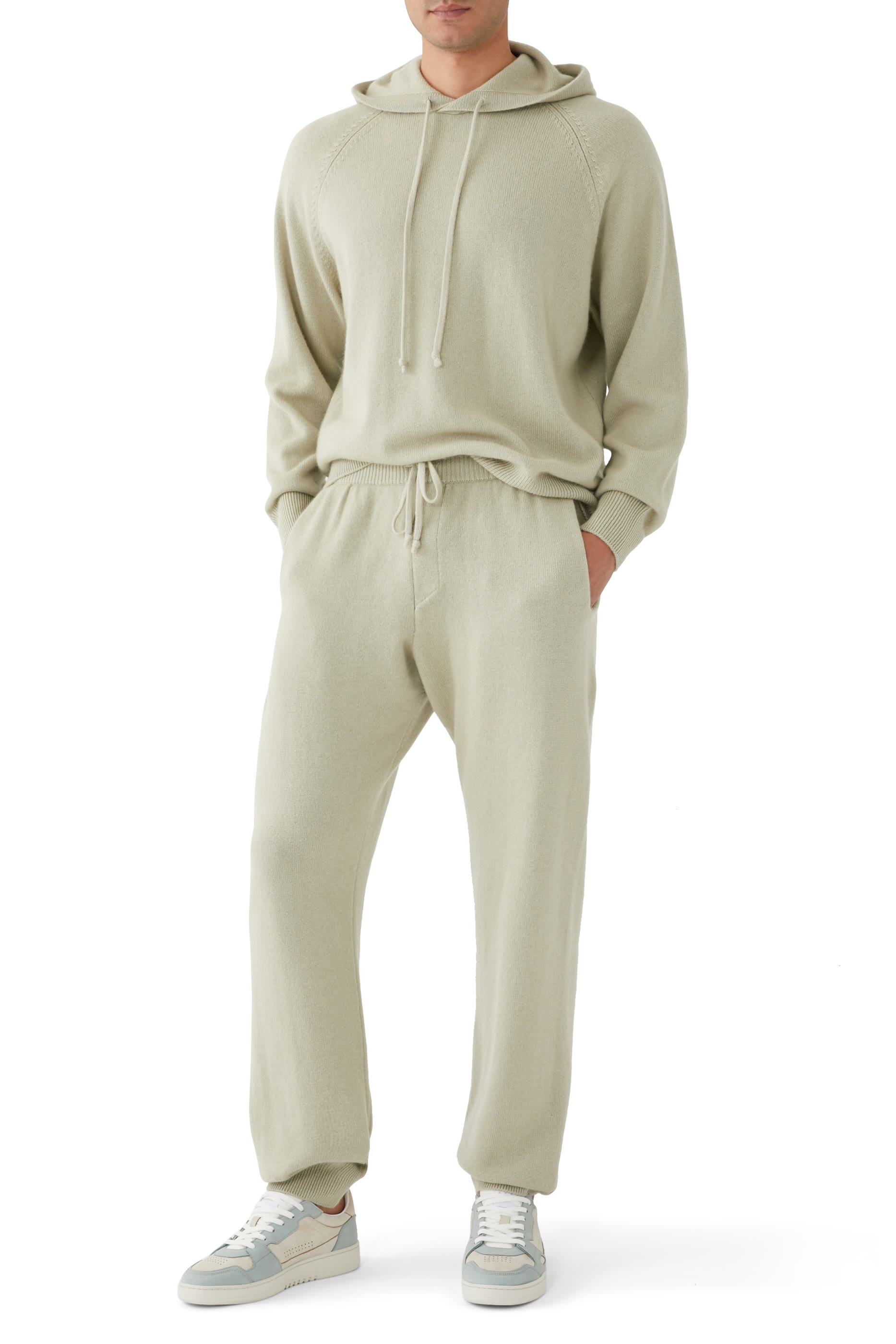 سنيكرز دايس لو جلد