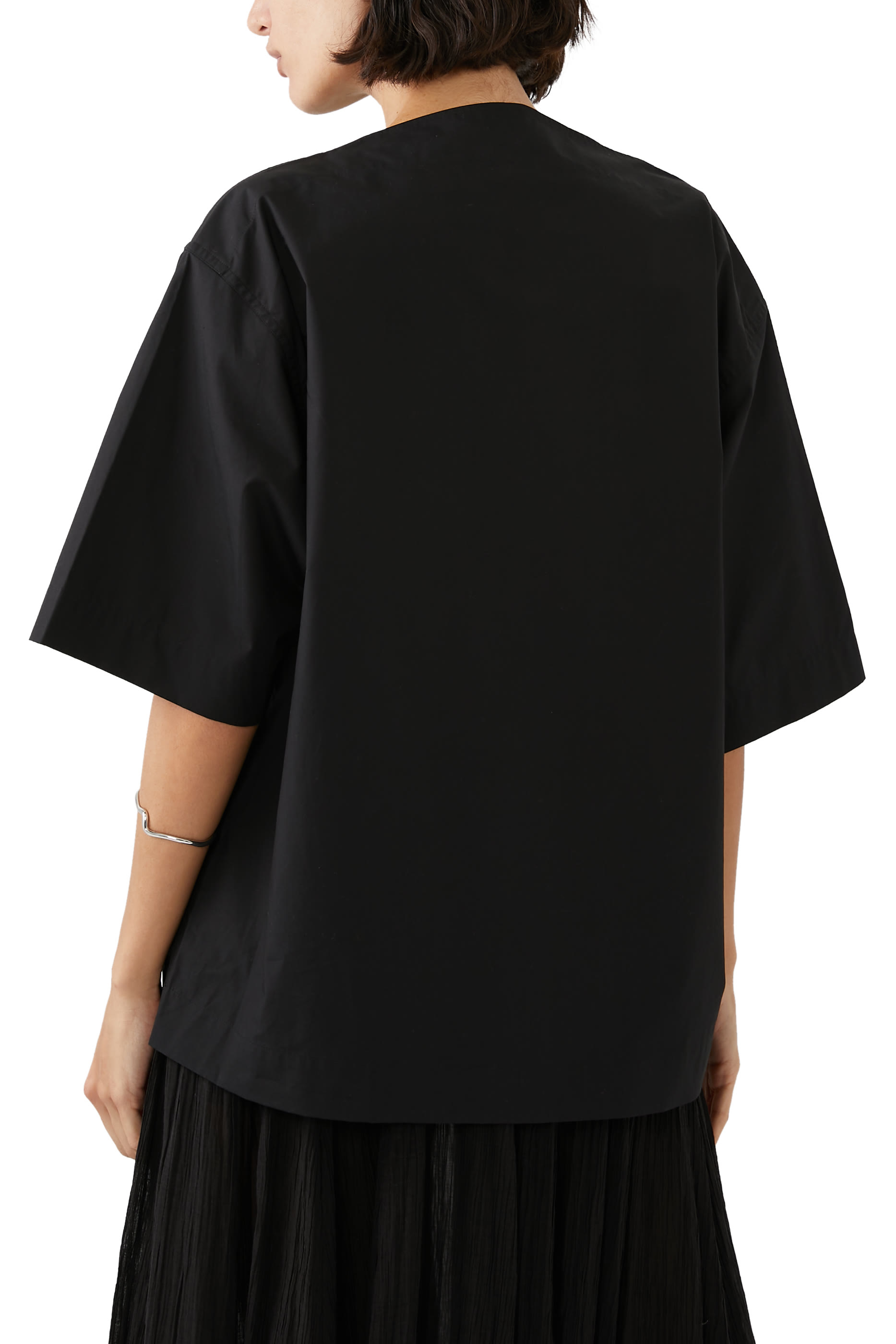 بلوزة بياقة بياقة دارت