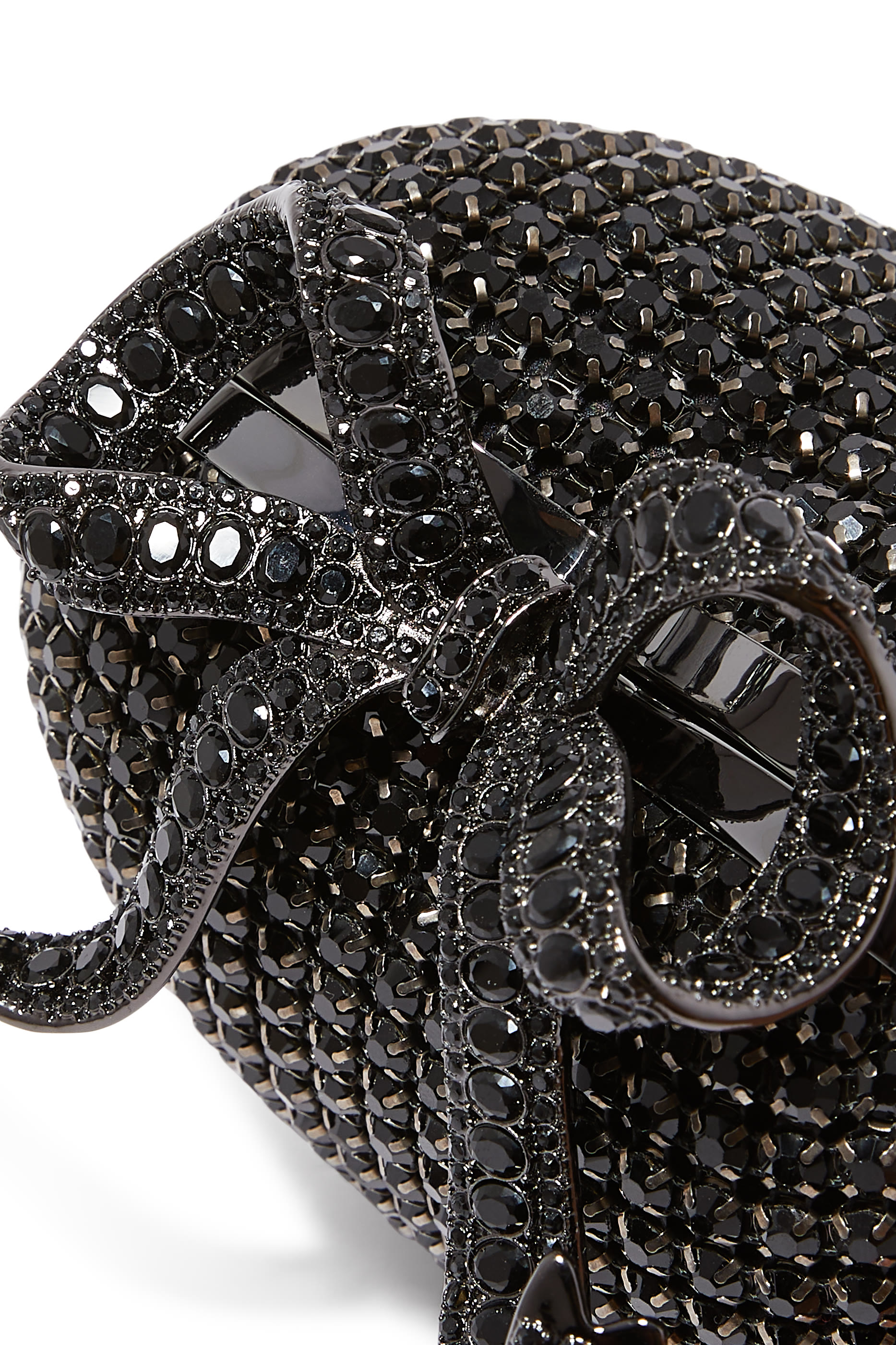 كلاتش بتصميم قلب مرصع بالكريستال