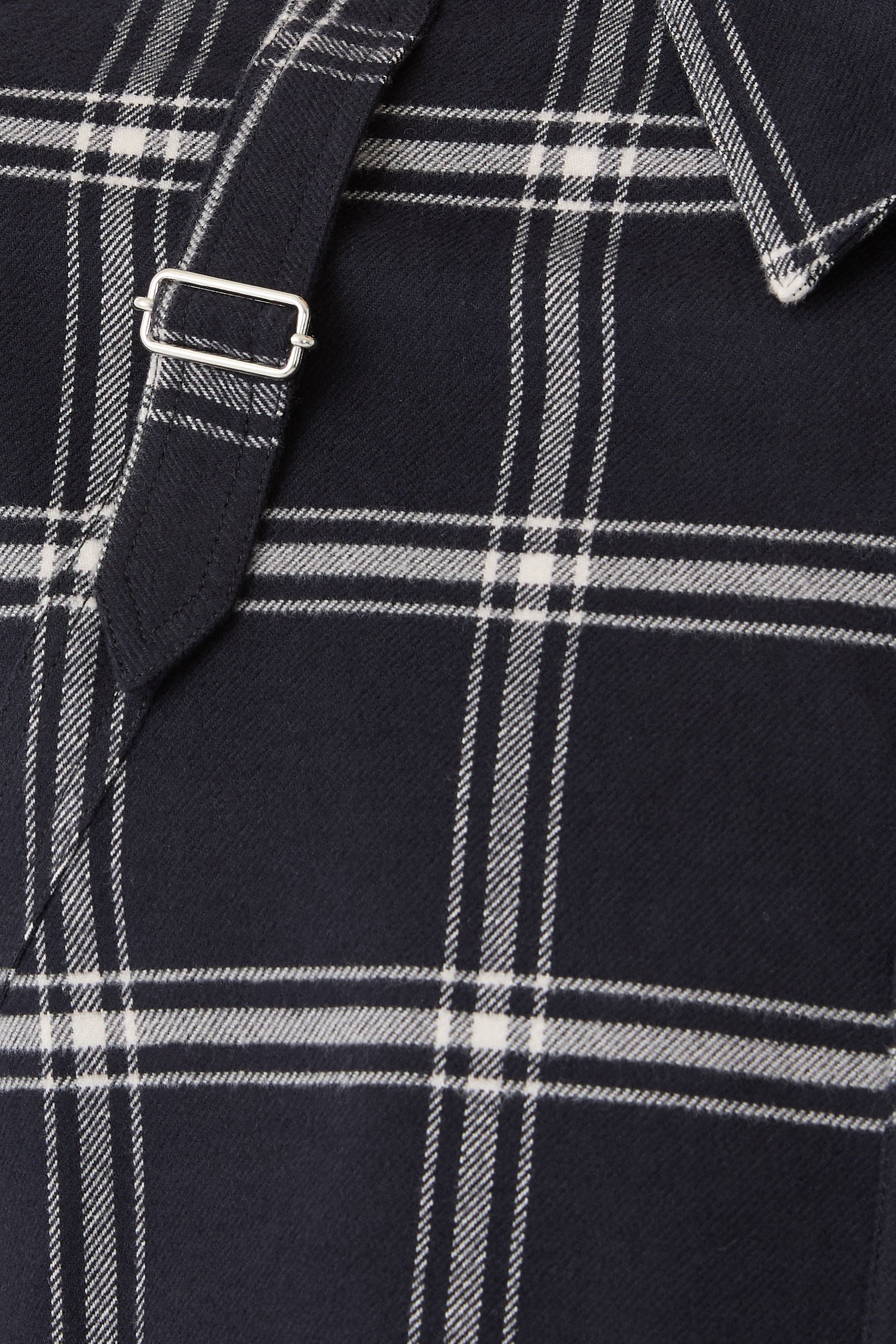 قميص توين نيدل هارنيس