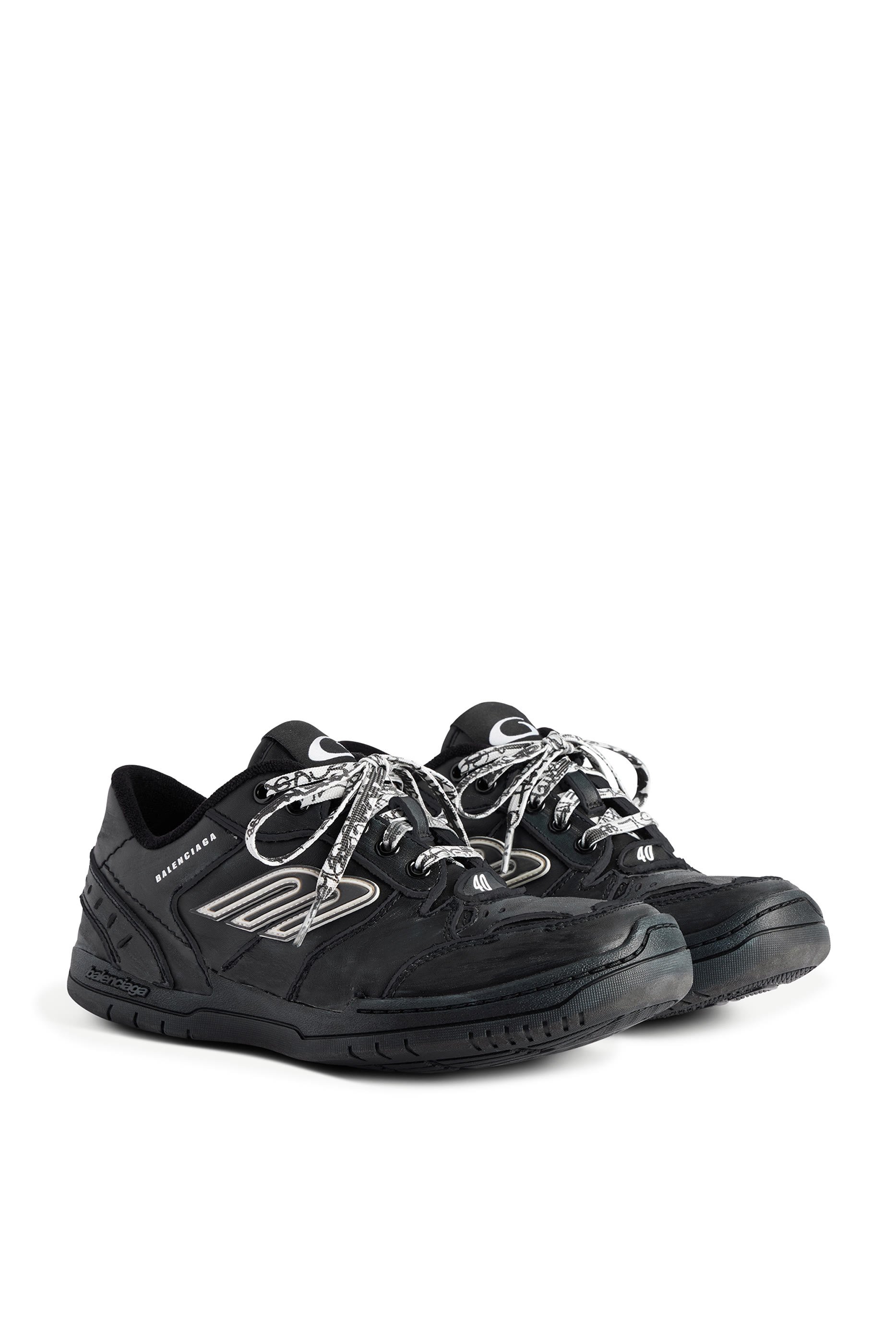 سنيكرز هامبتونز بتصميم مهترئ للرجال