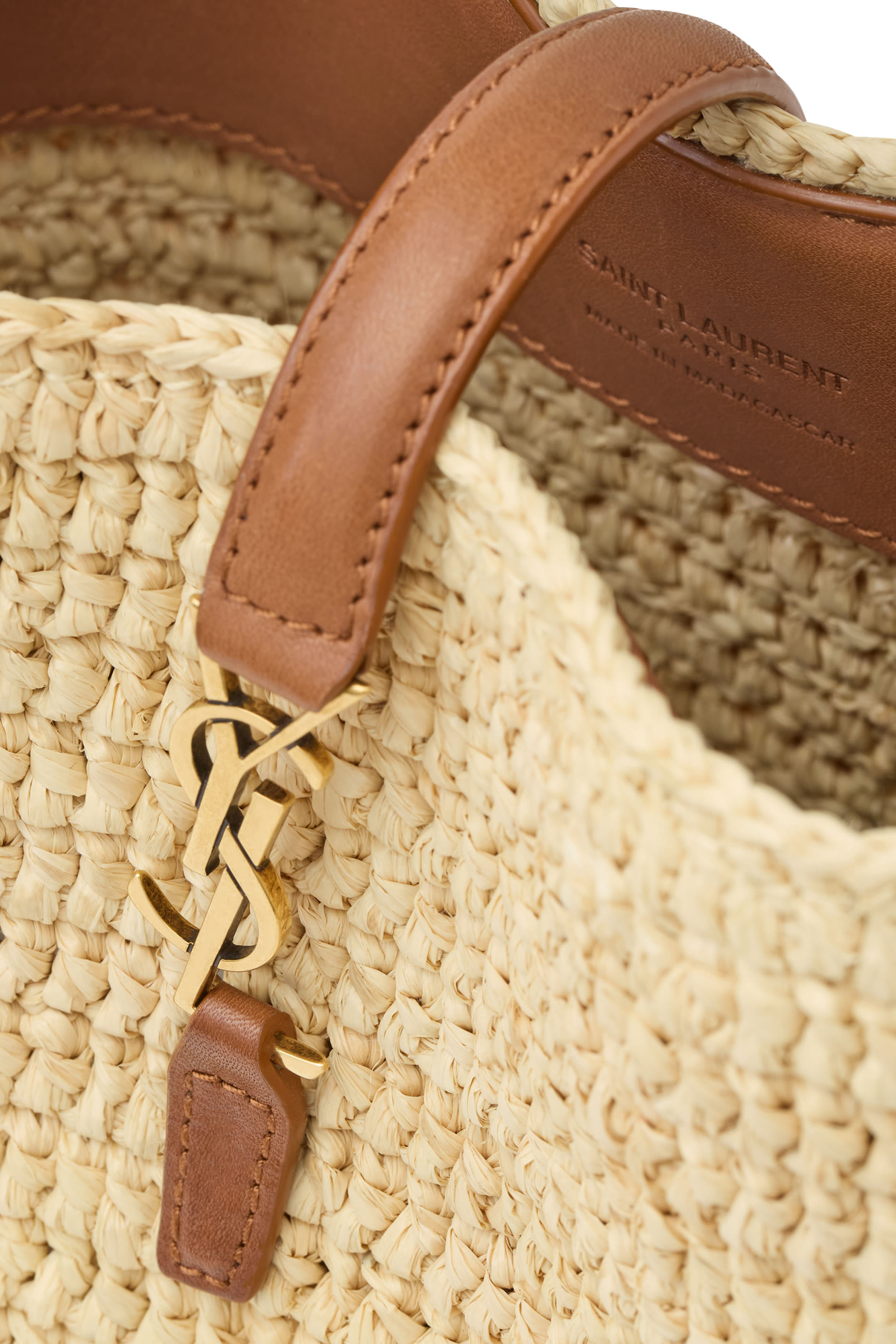 حقيبة باكيت صغيرة لو 37