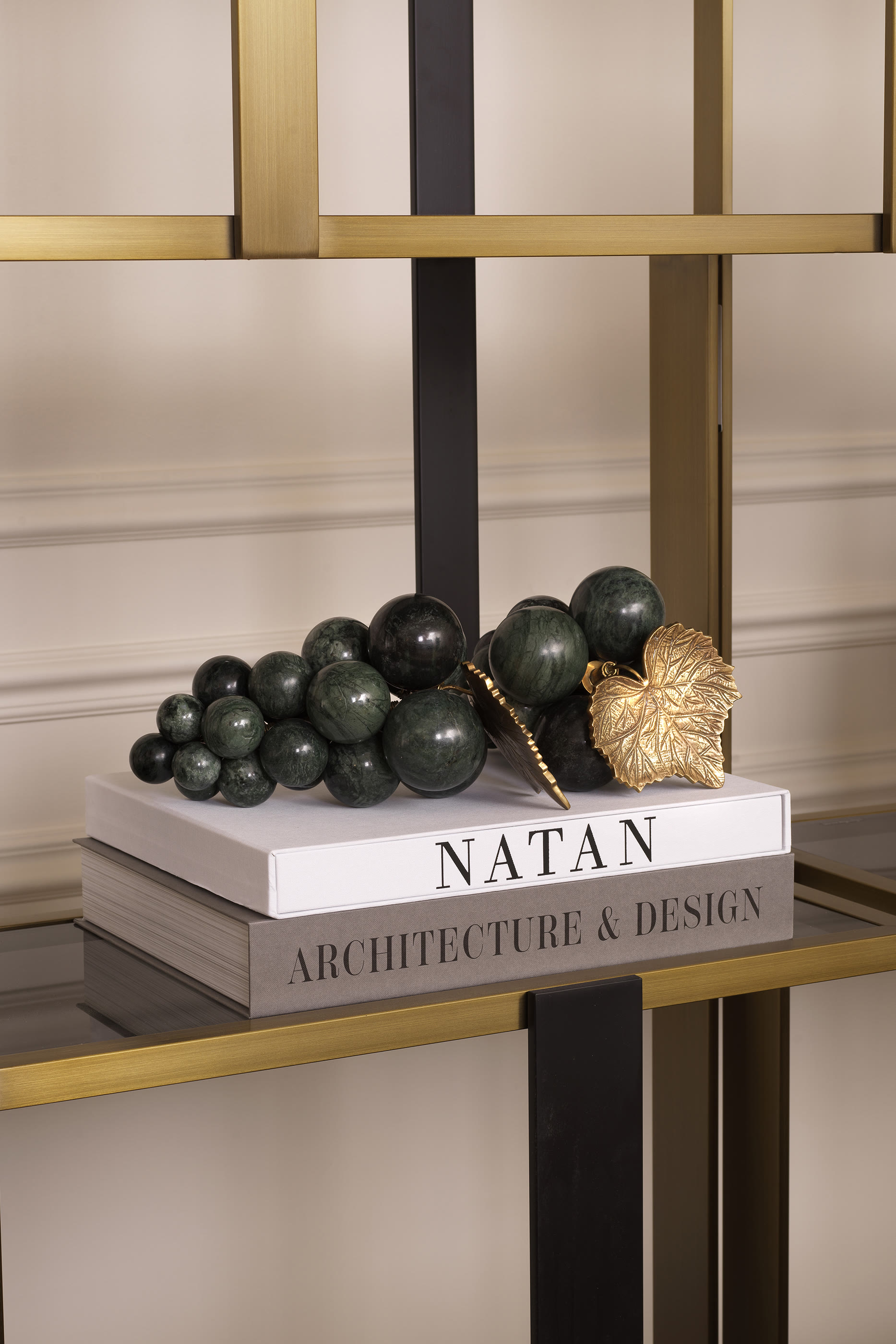 قطعة ديكور عنب رخام عتيق