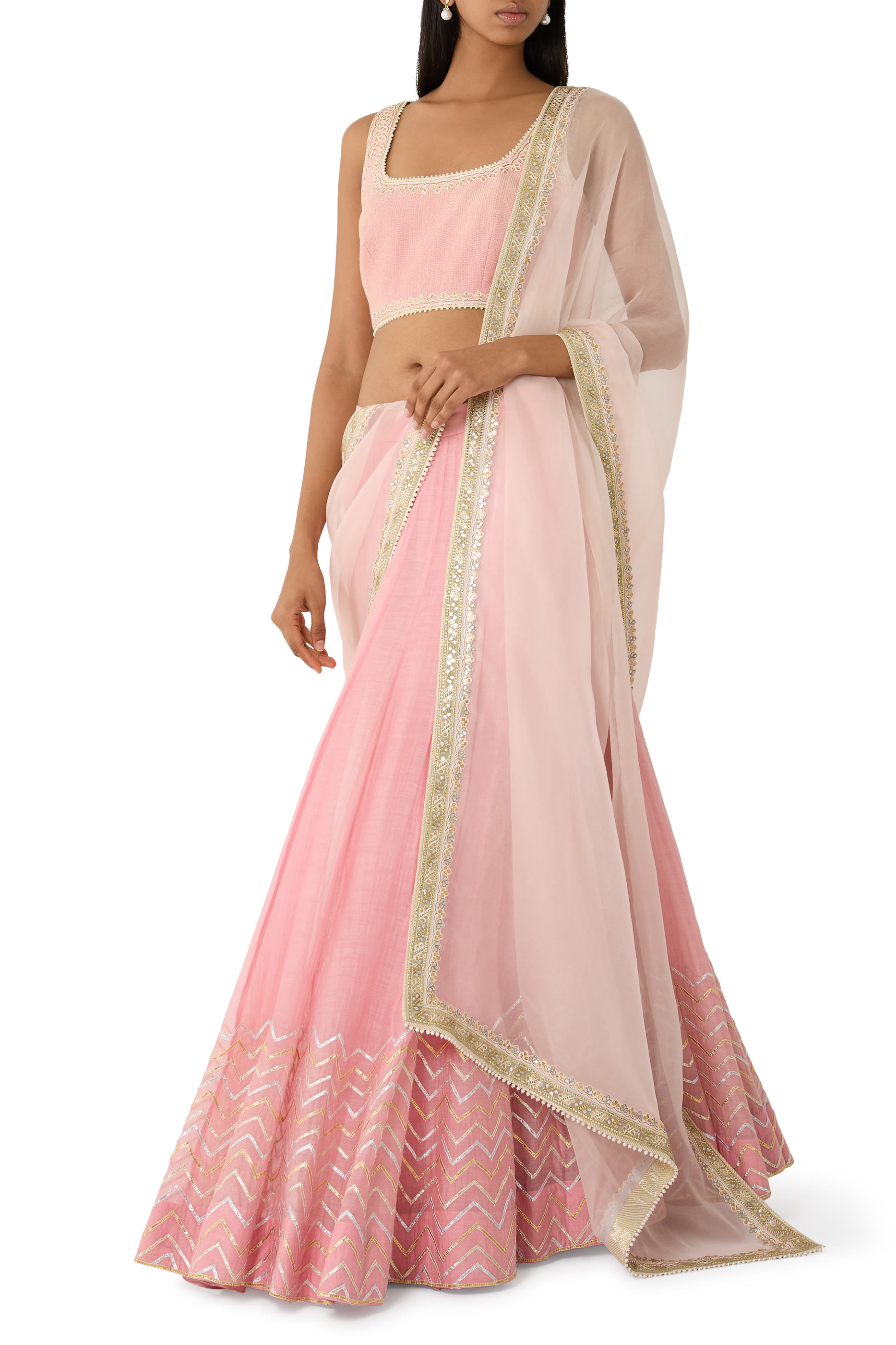 طقم بلوزة غوتا وورك، ليهانغا ودوبتا