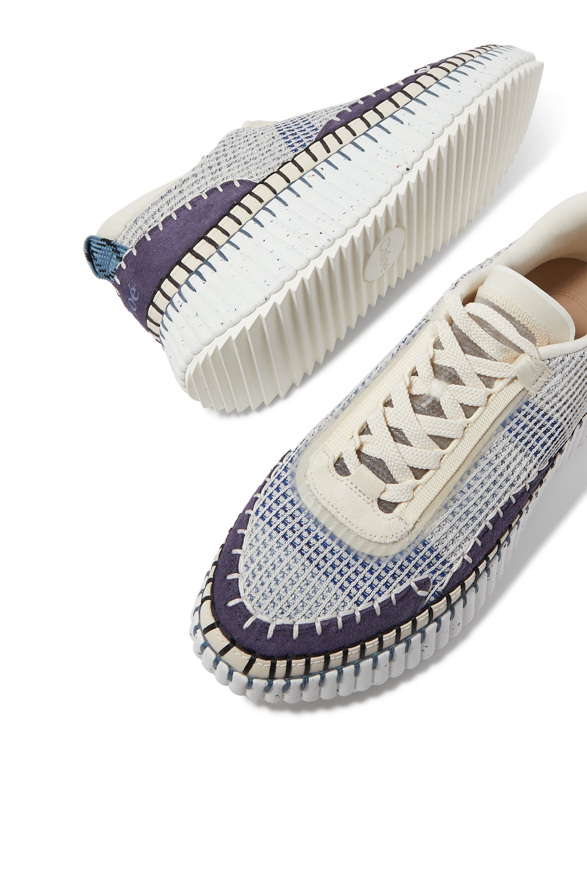 سنيكرز ناما