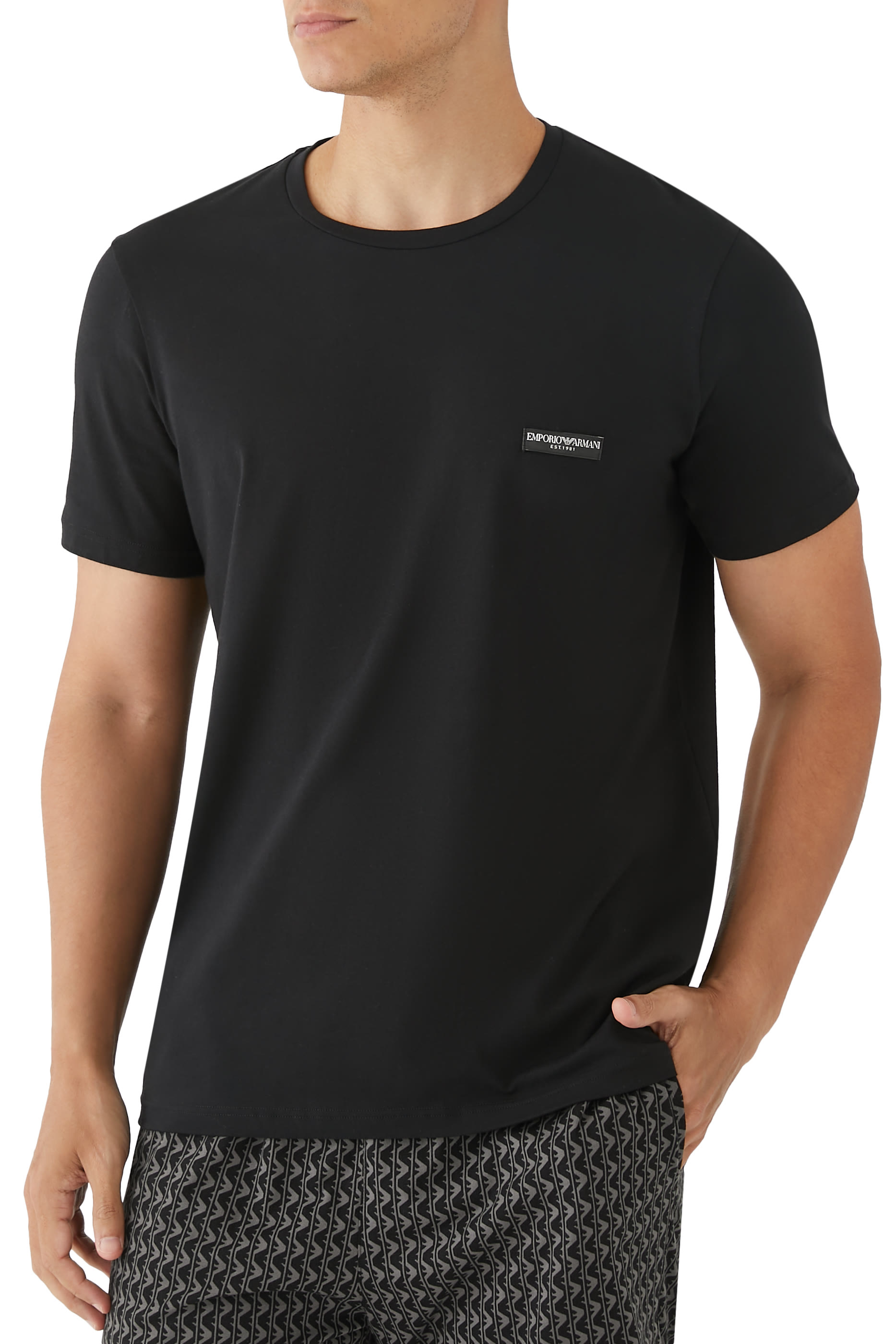 طقم تيشيرت بياقة ضيقة، قطعتين