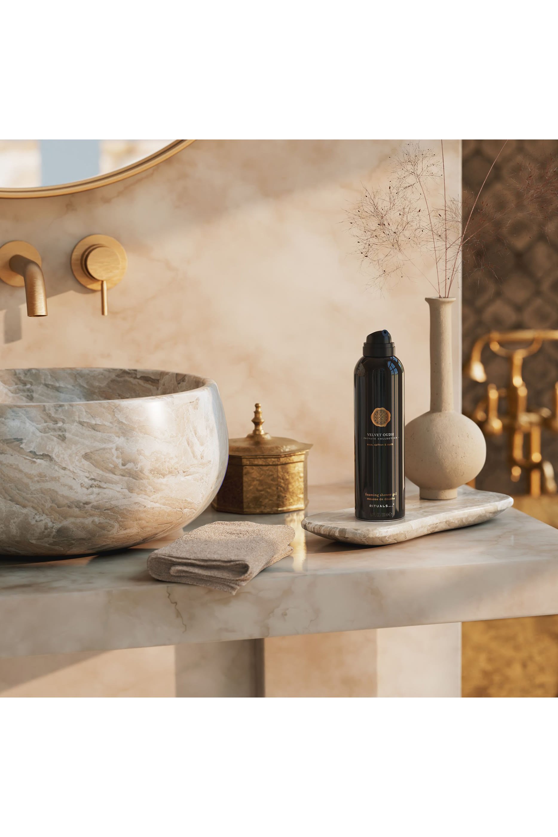 شاور جل رغوي فيلفيت عود