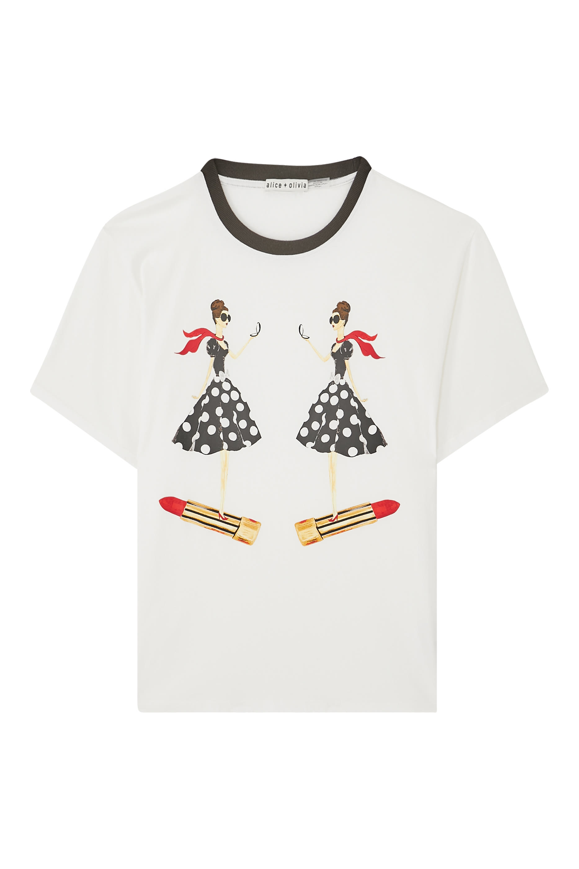 تيشيرت إيفان ستاسيفيس بقصة فضفاضة