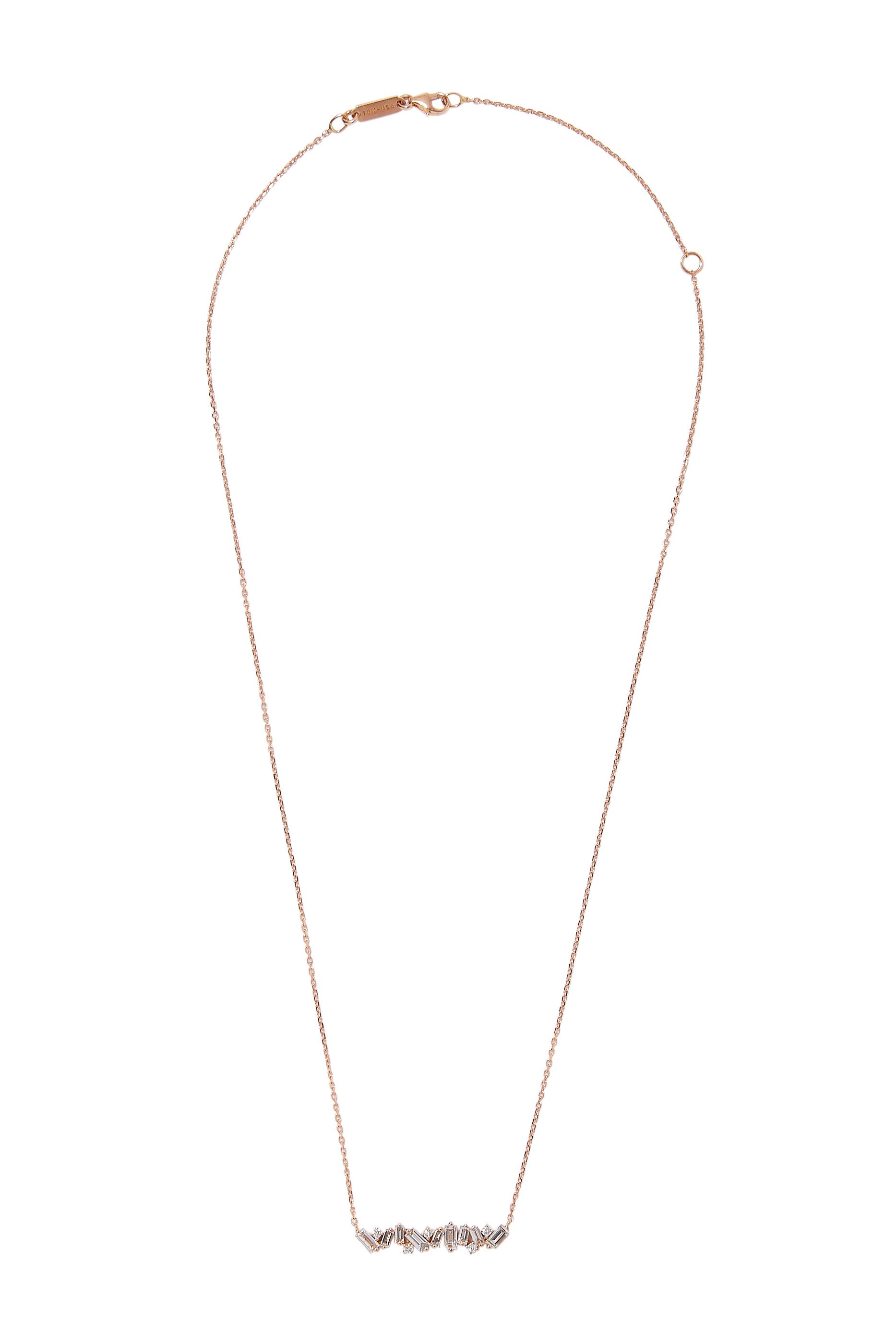 قلادة فاير وركس بدلاية بتصميم قضيب مرصعة بالماس