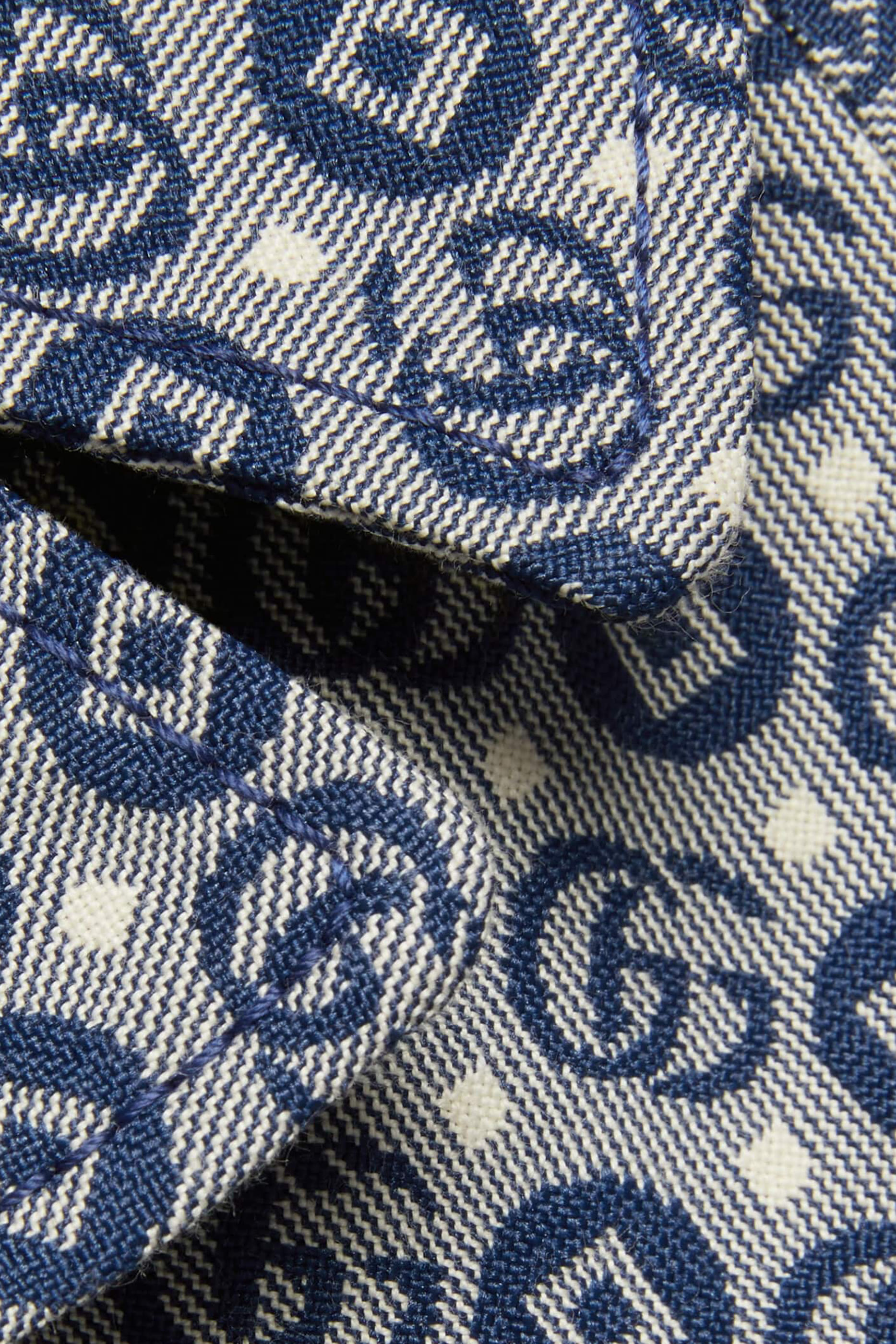 معطف بحرفي شعار الماركة قطن