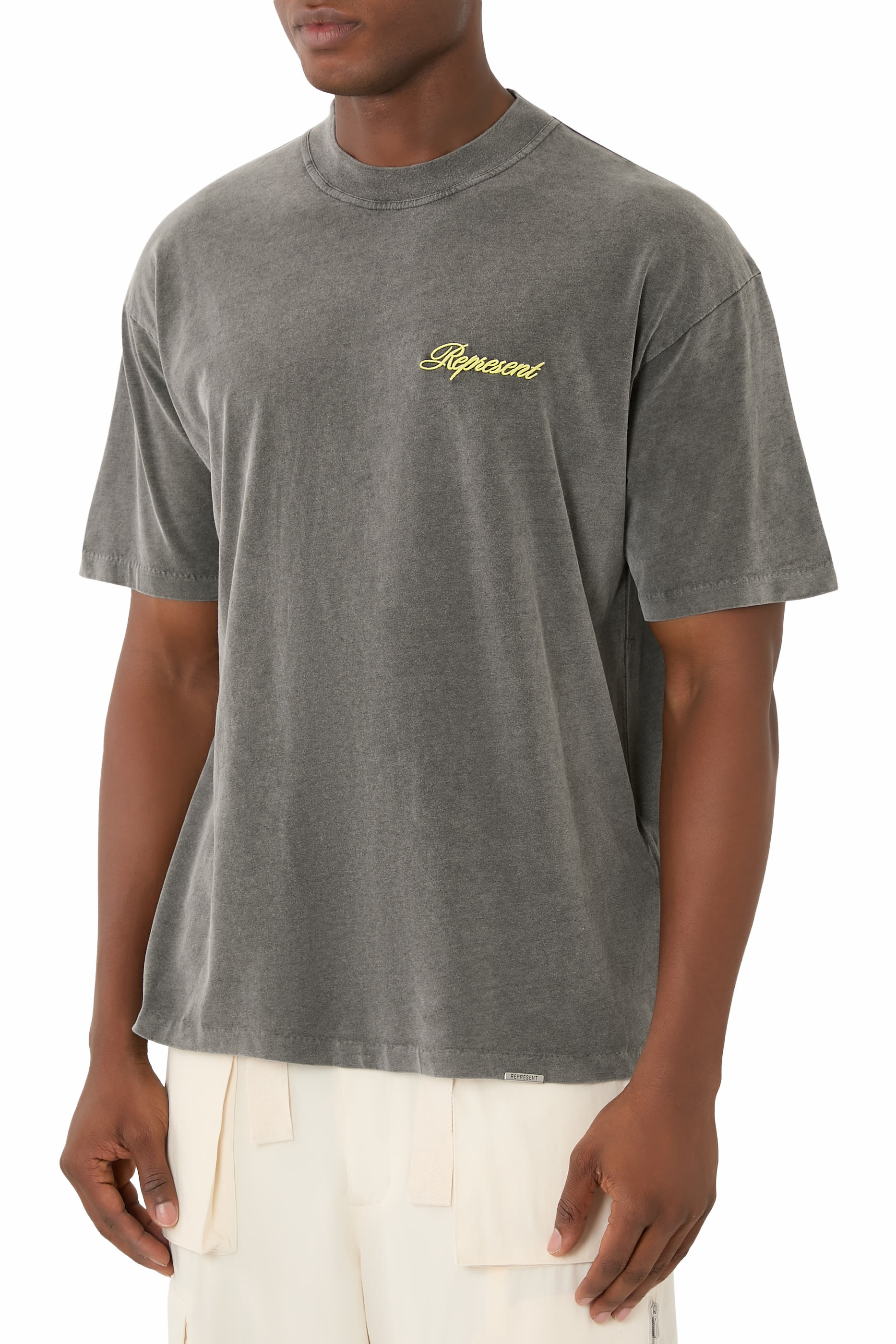 تيشيرت بنقشة شعار الماركة