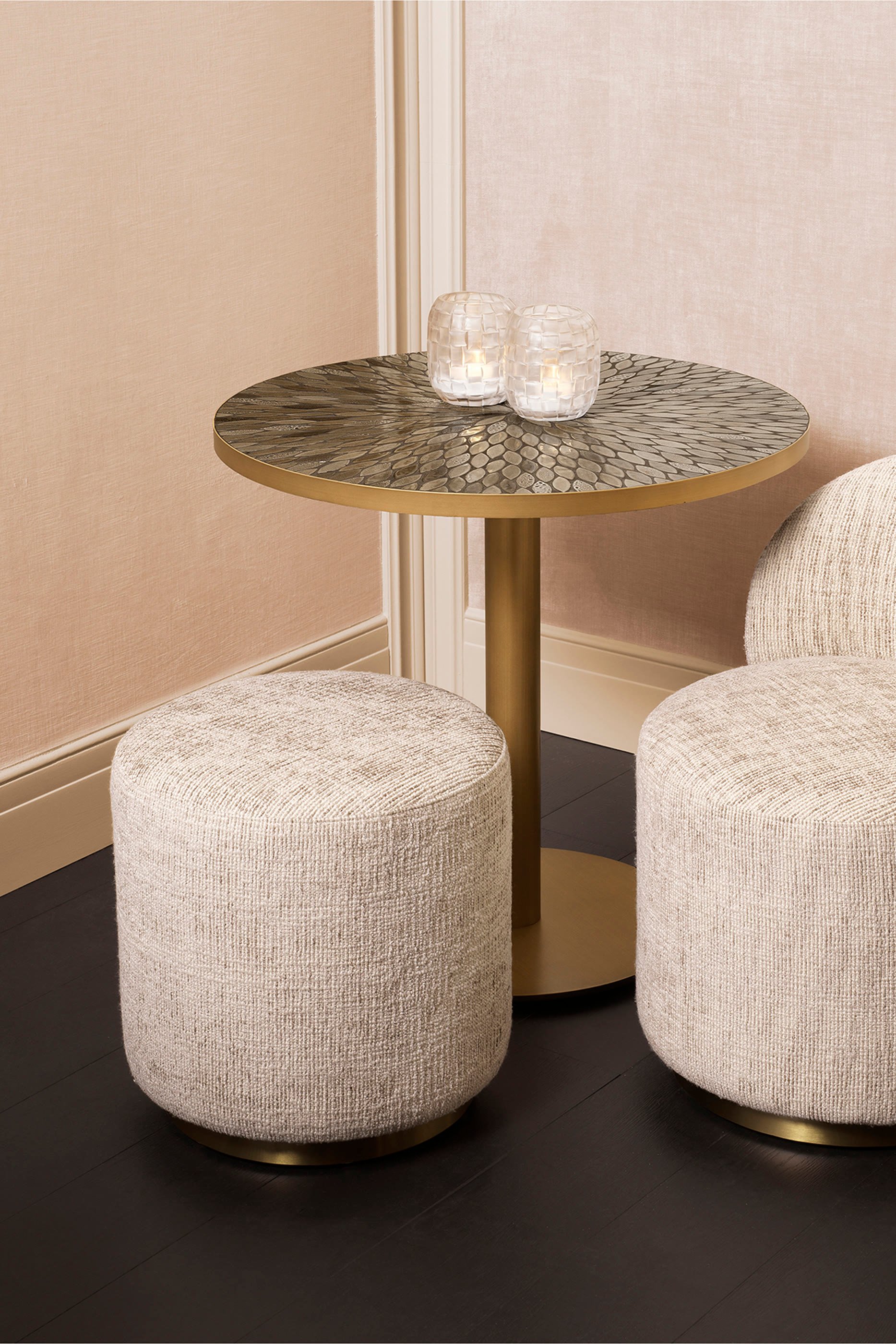 مسند قدمين غرير