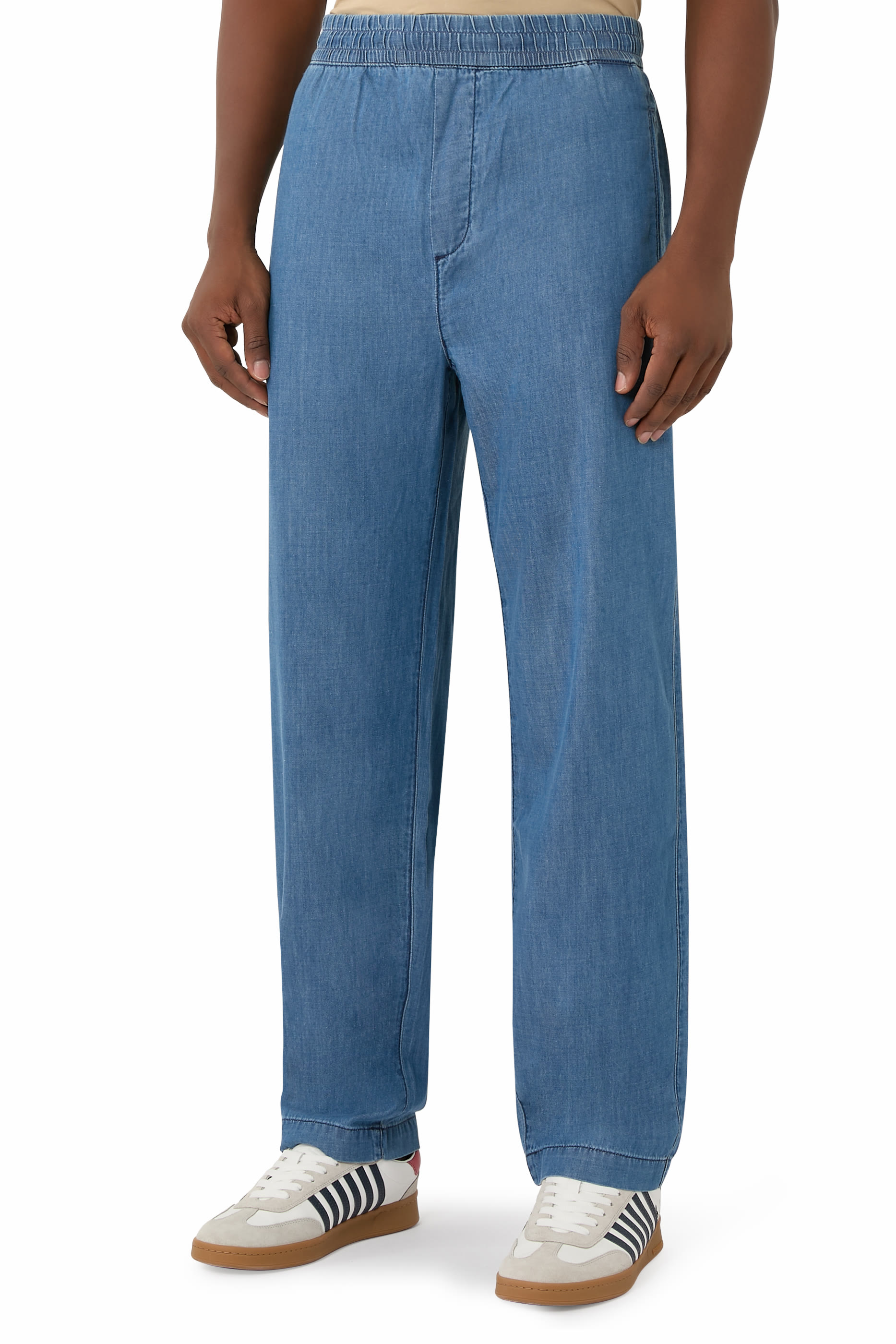 بنطال رياضي بشعار