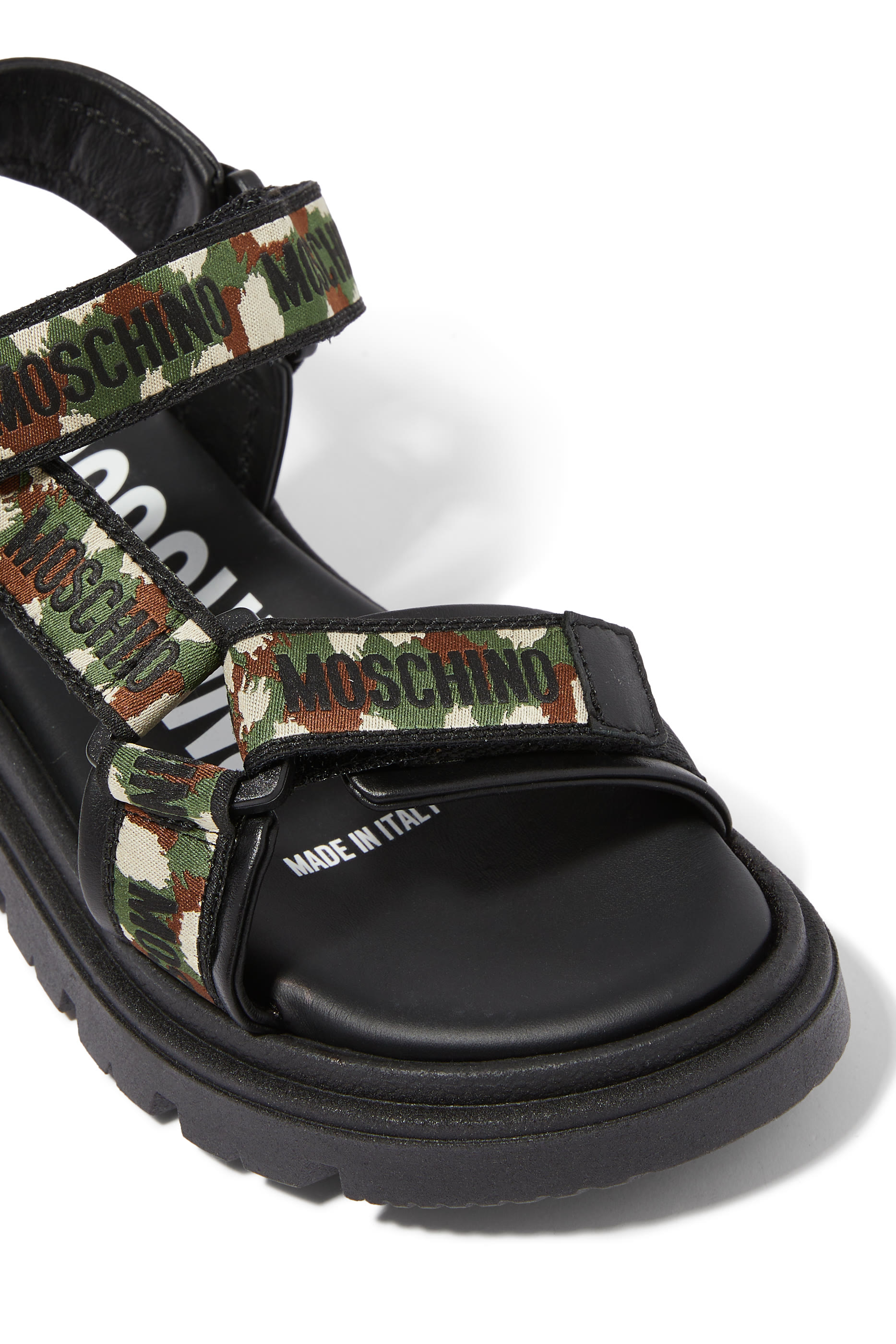 صندل بشعار الماركة جلد للاطفال