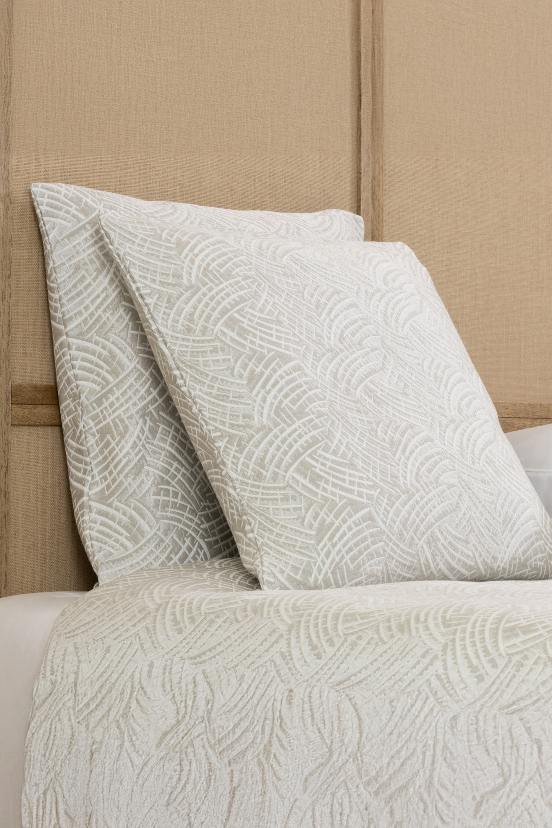 وسادة غروف فاخرة