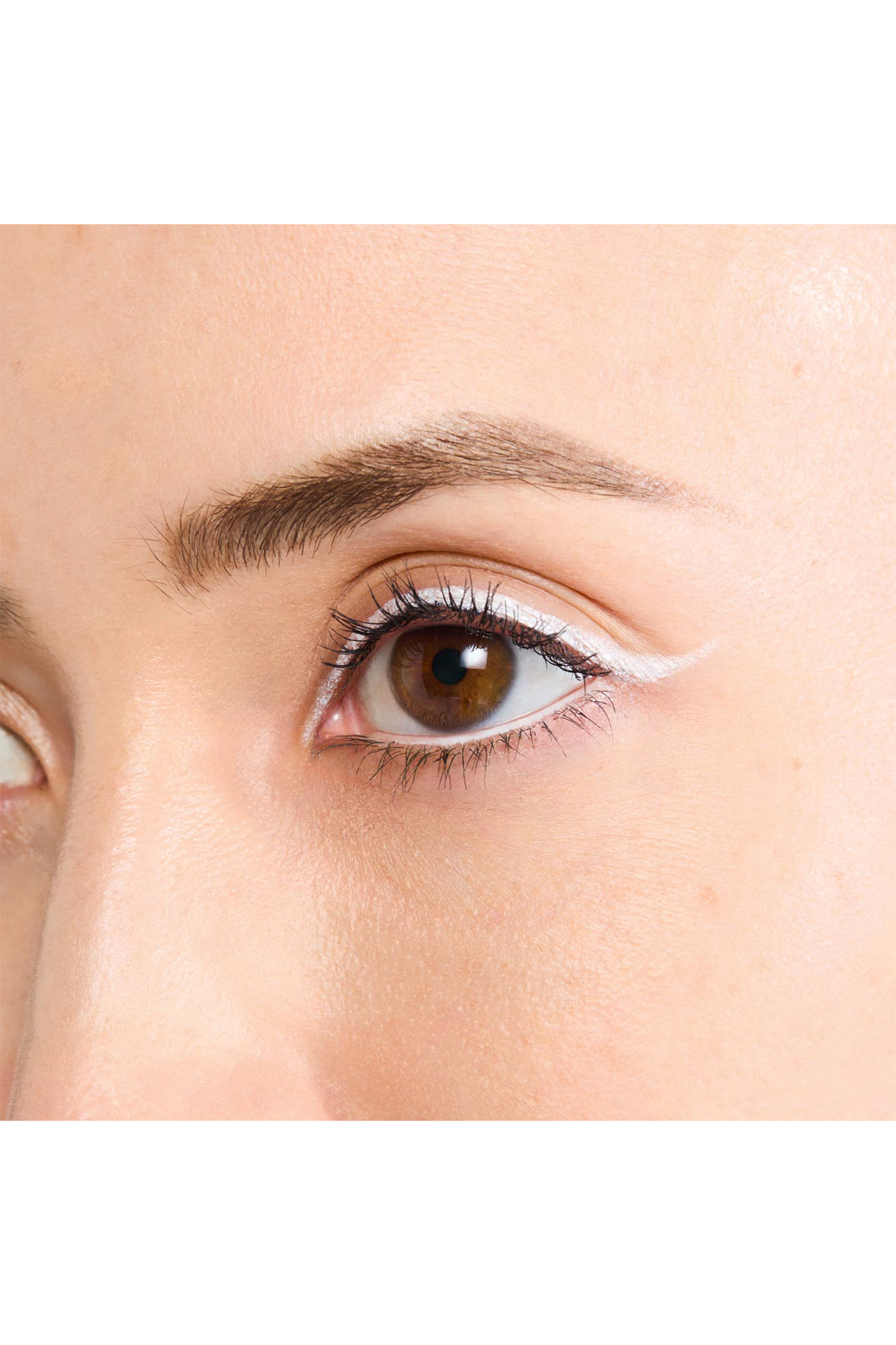 قلم تحديد عيون جل هاي إمباكت