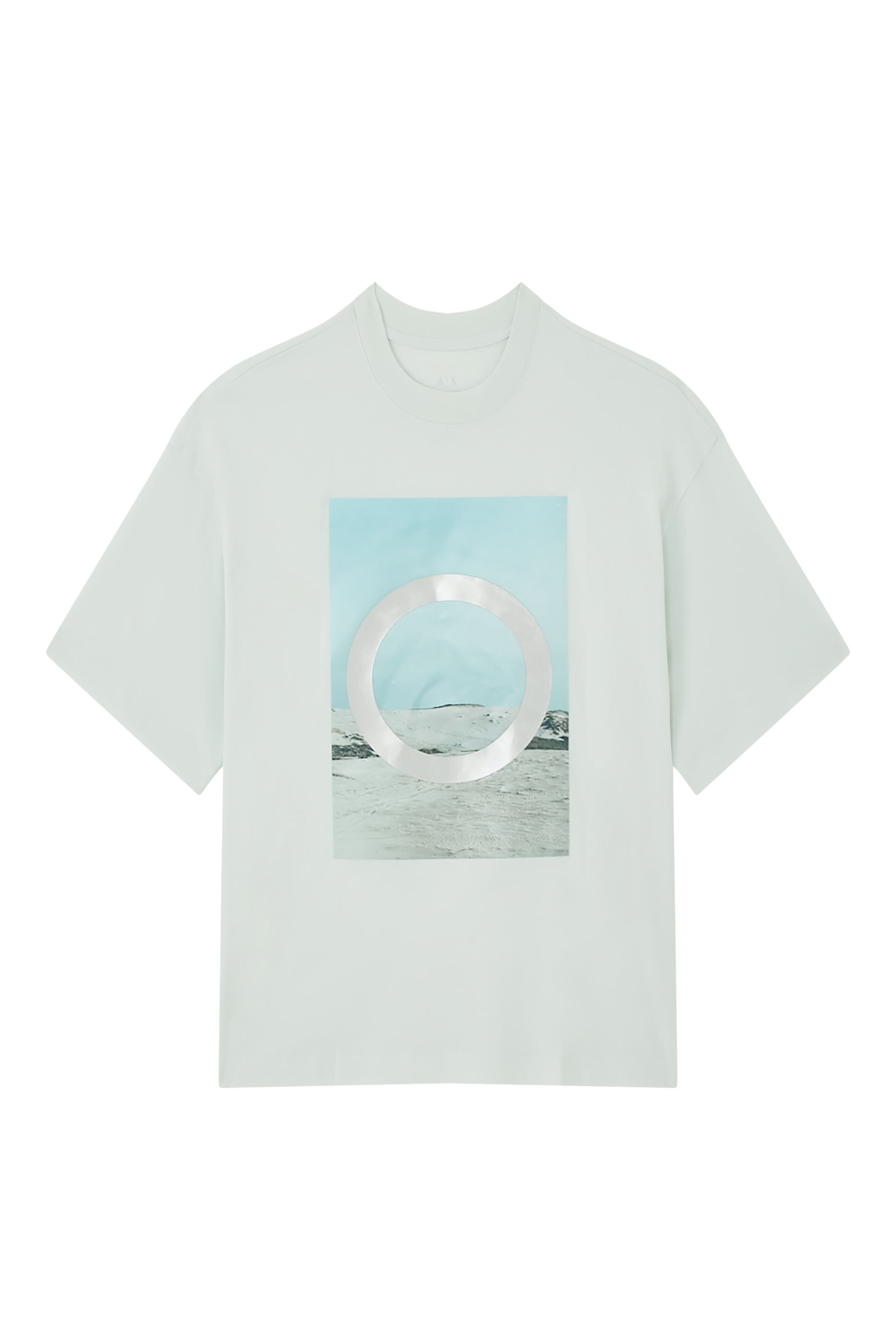 تيشيرت  بطبعة شعار الماركة لامع