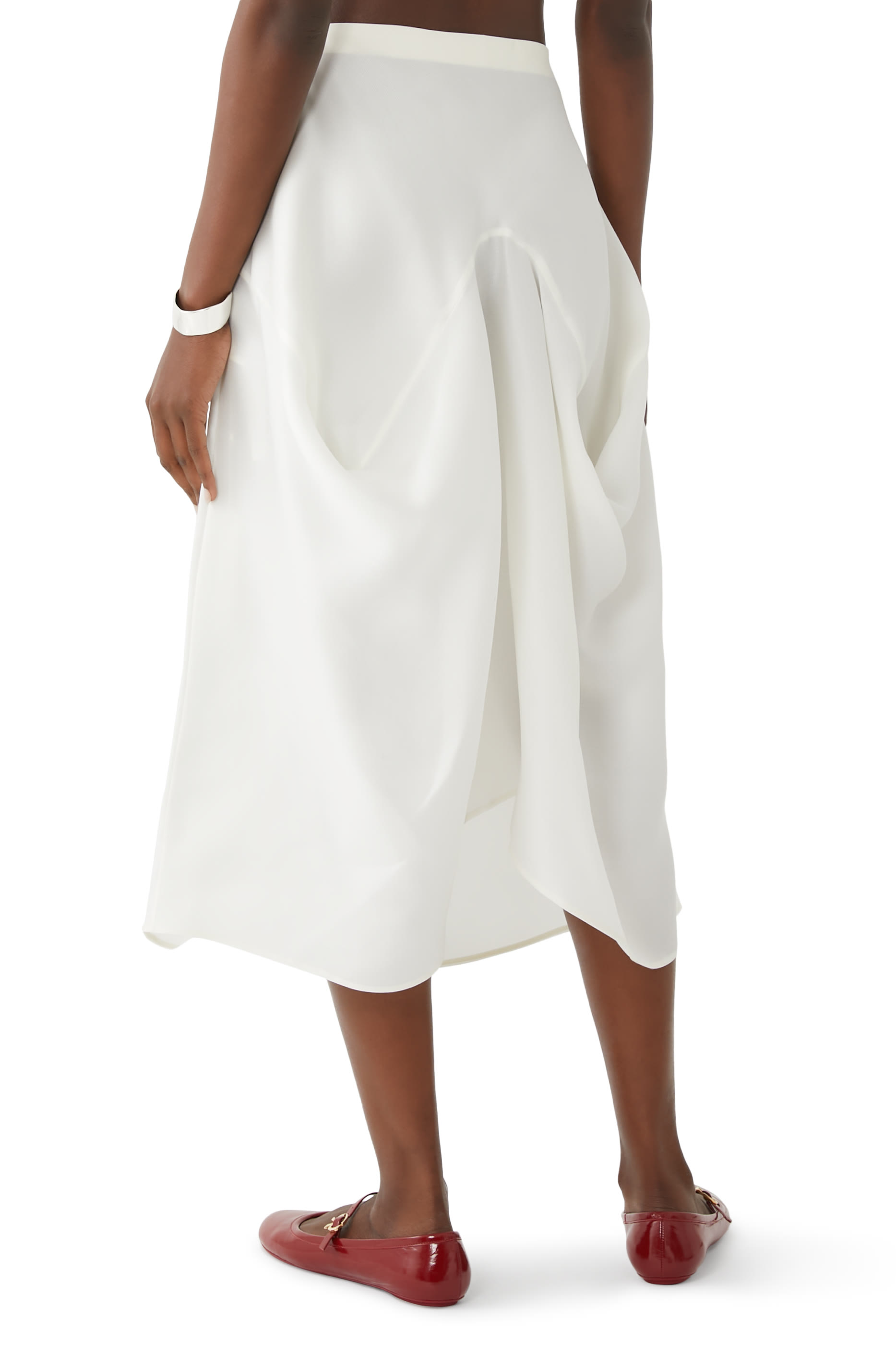 تنورة سوير متوسطة الطول