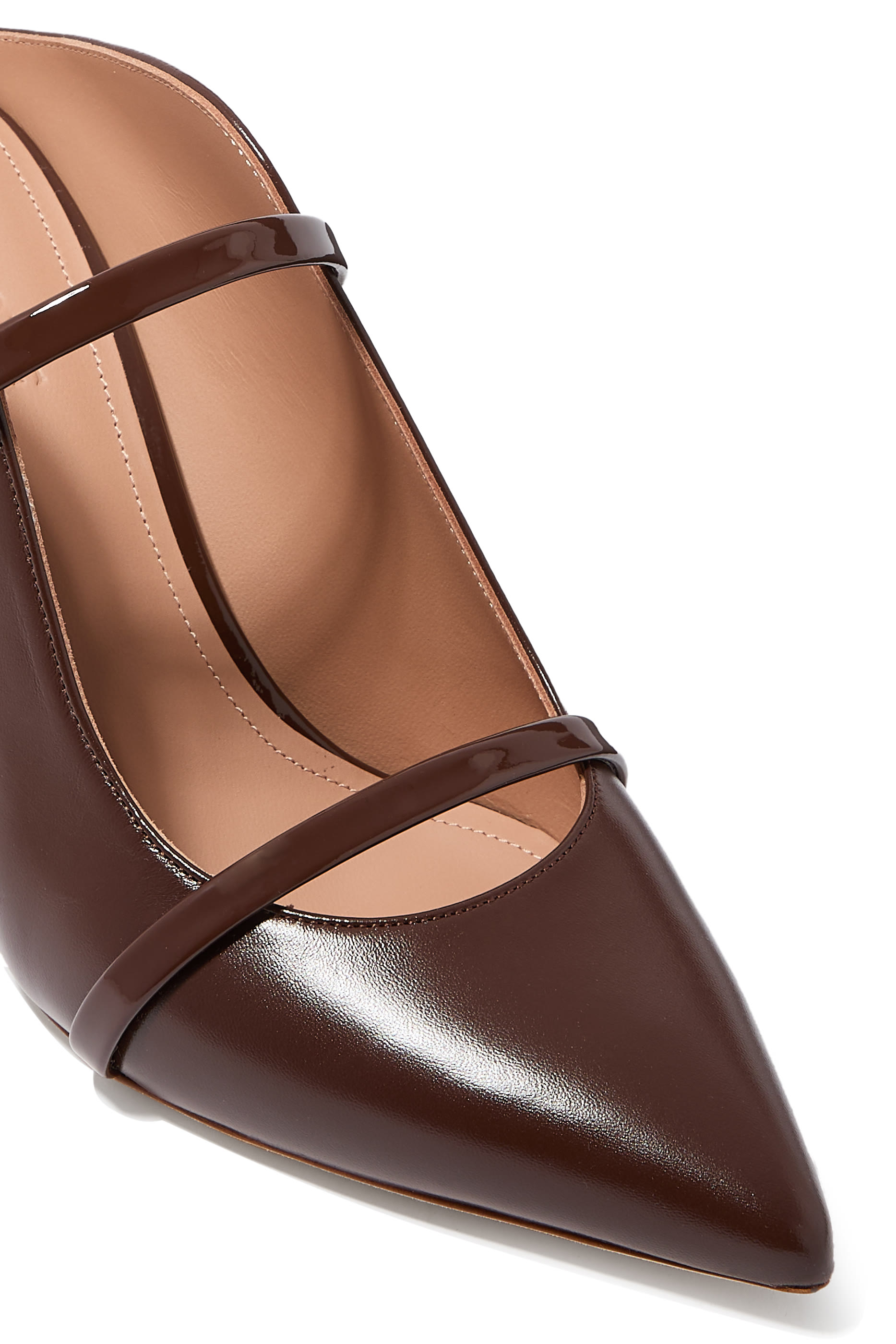 حذاء 70 مفتوح من الخلف بمقدمة مدببة