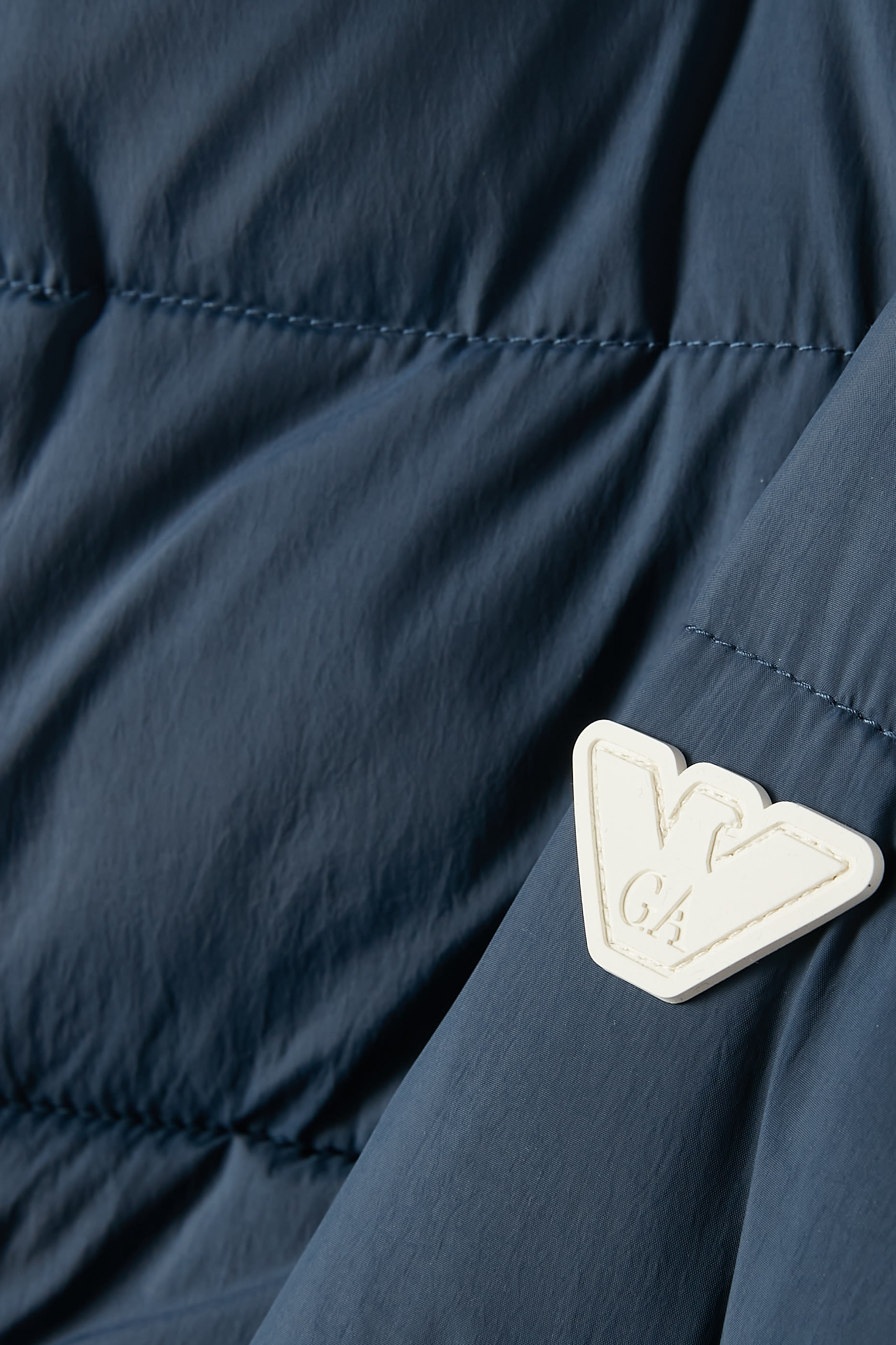 جاكيت مبطن بالزغب برقعة شعار الماركة للأطفال