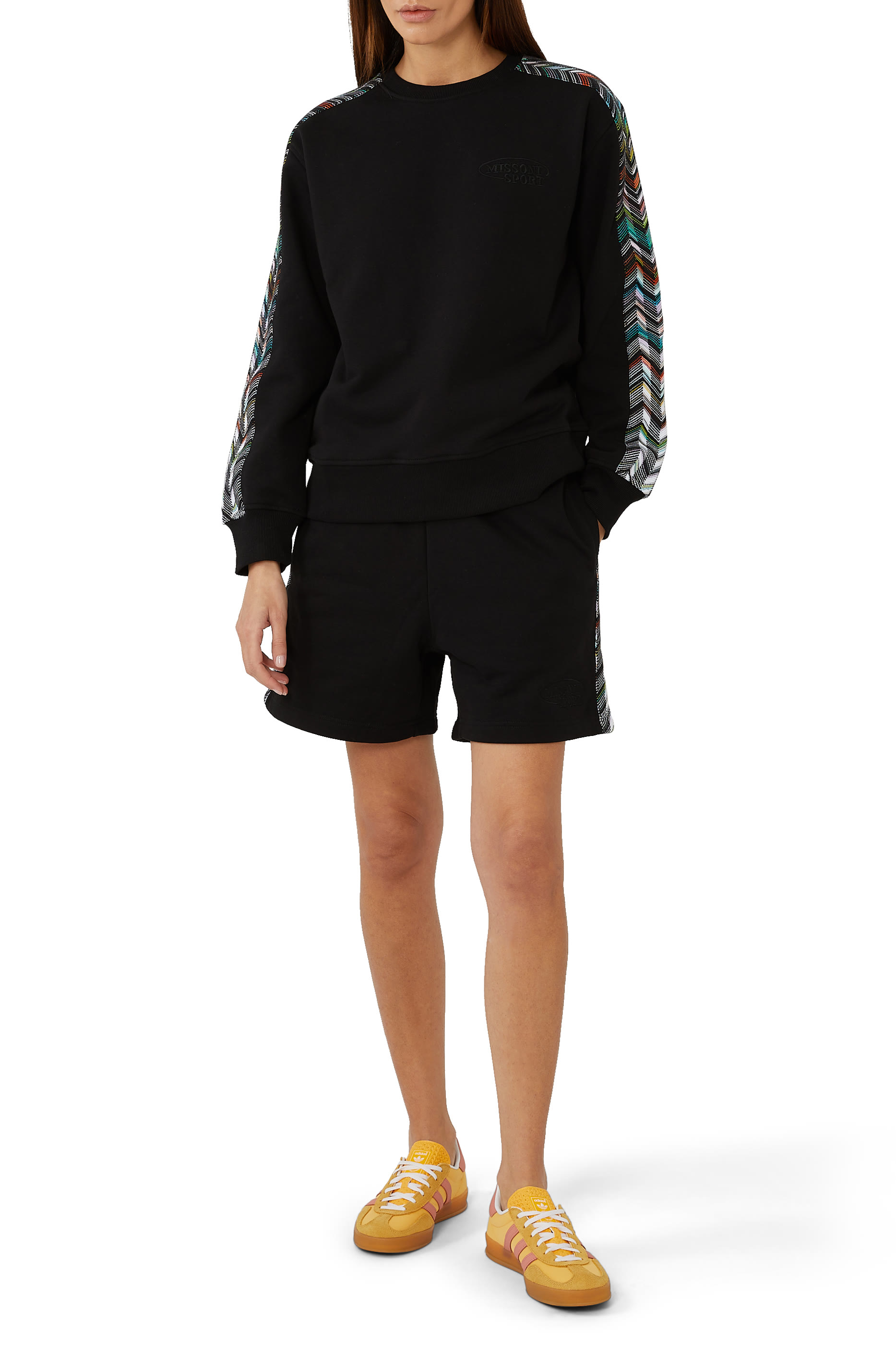 سنيكرز جازيل إندور