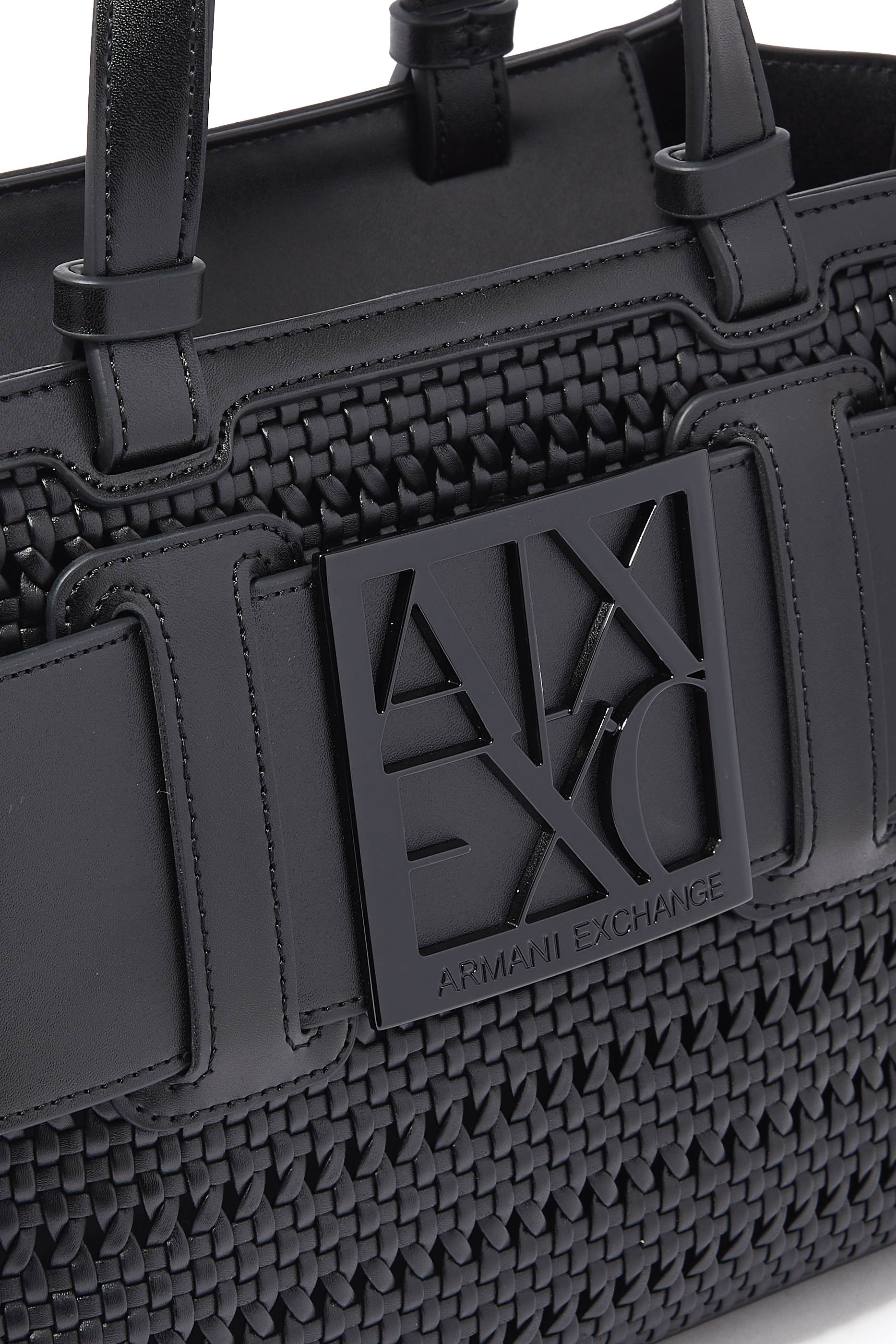 حقيبة يد سوزي منسوجة بشعار الماركة