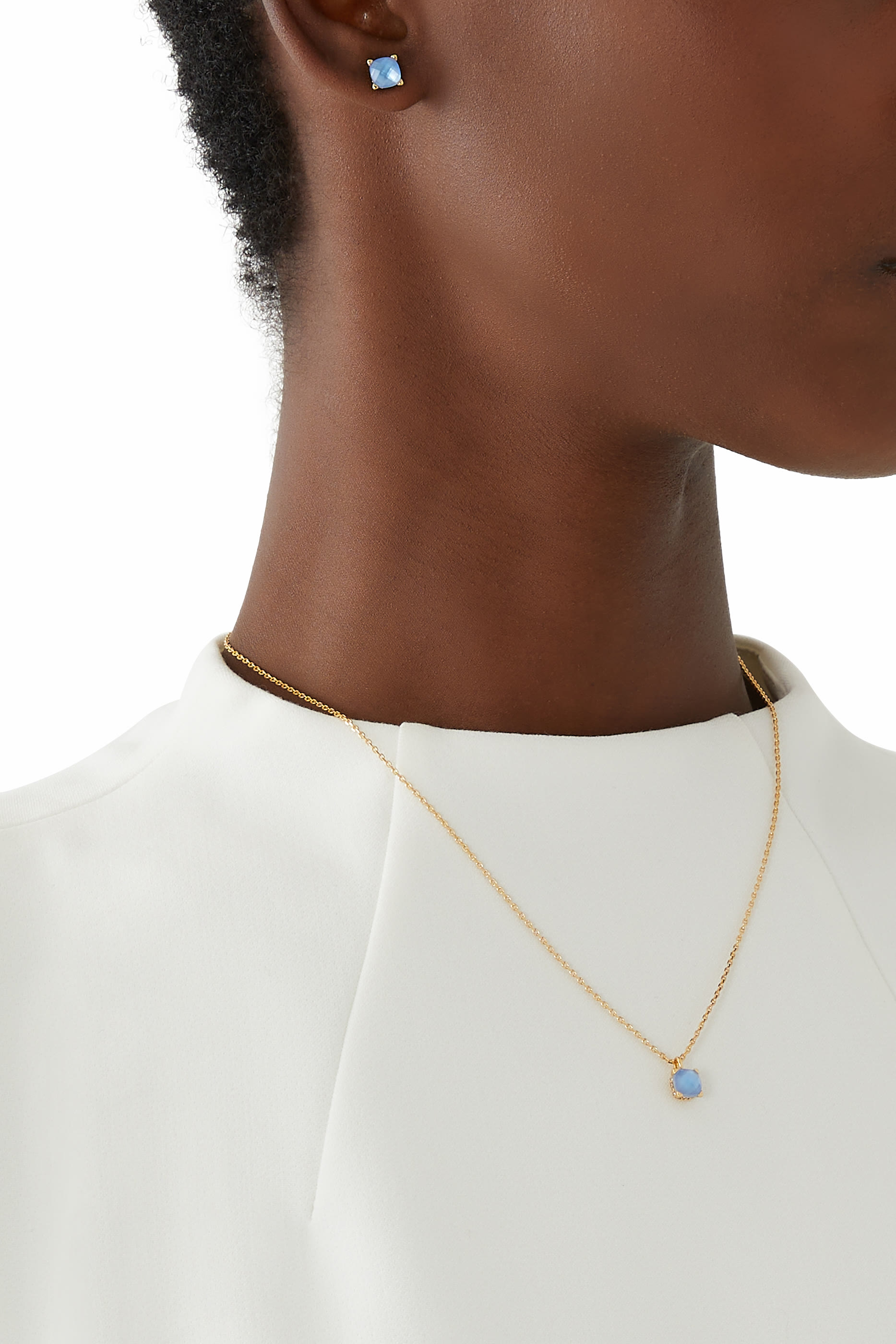 أقراط ليتل لاكجريز بتصميم مربع