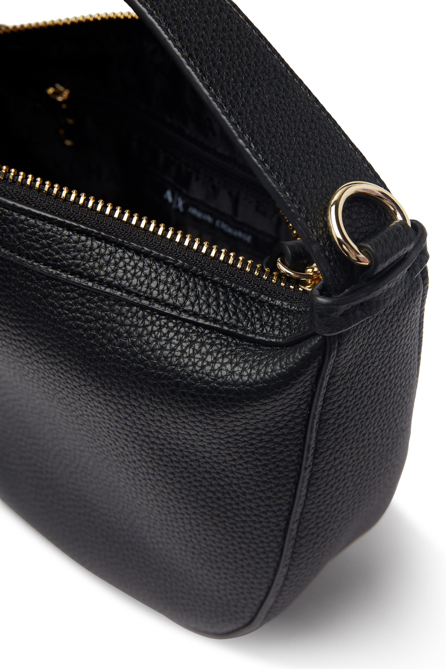 حقيبة هوبو سوزي بشعار الماركة ناعمة