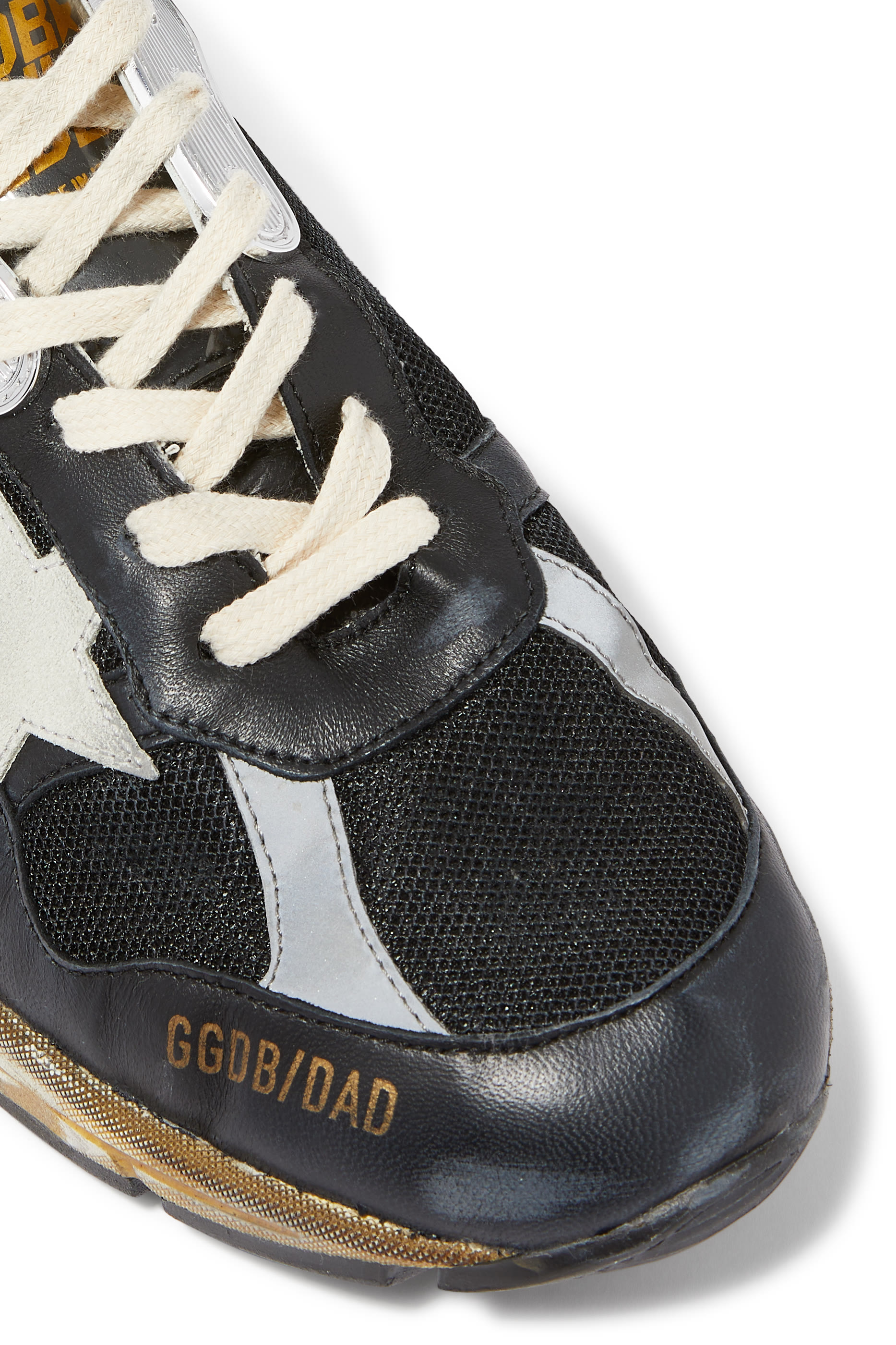 سنيكرز داد ستار