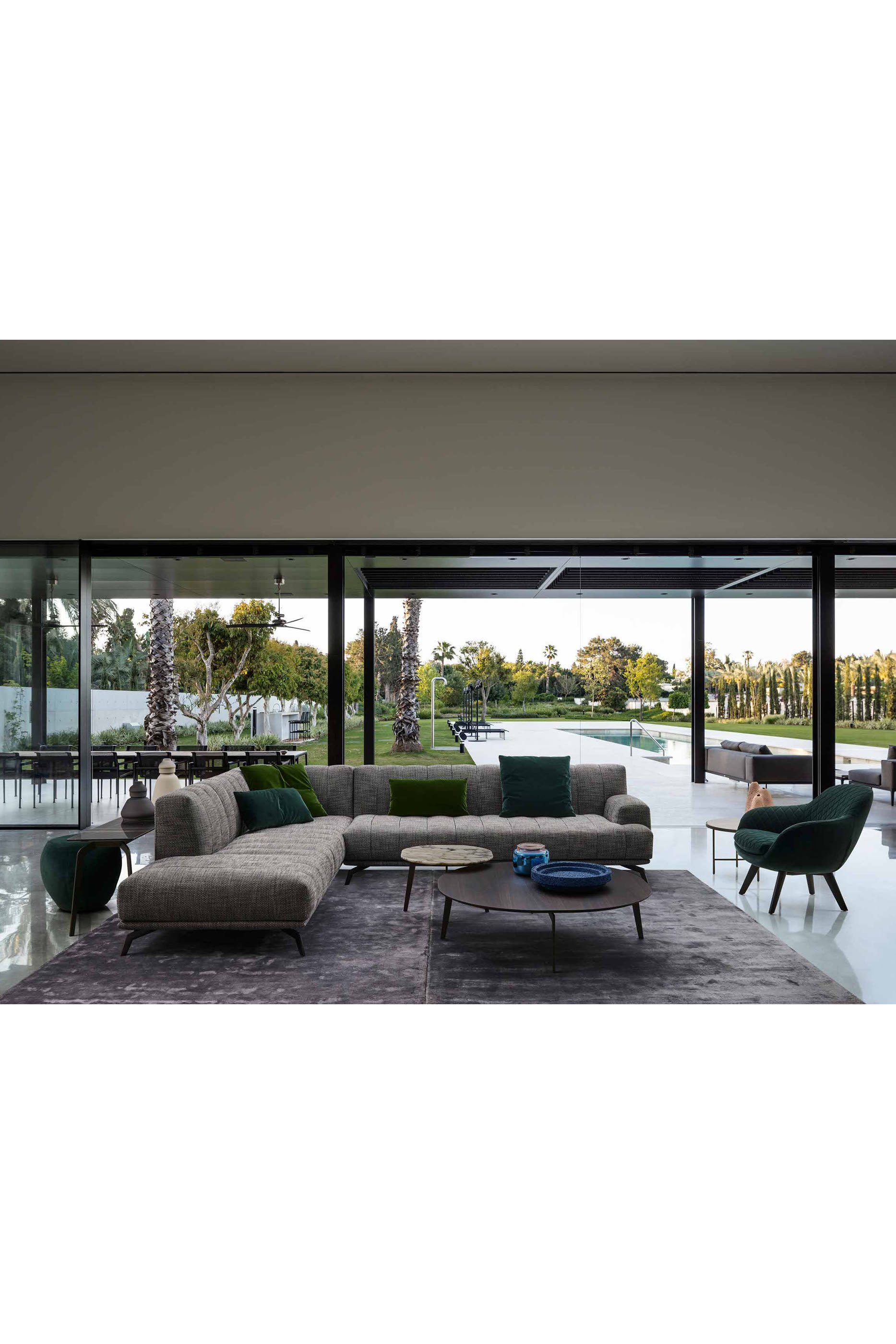 طاولة ماديسون دائرية