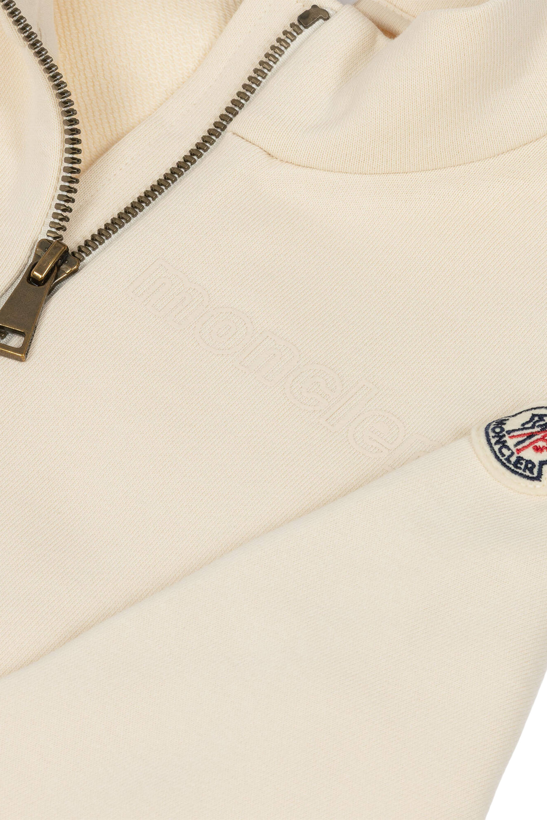 بدلة رياضية بشعار الماركة للأطفال