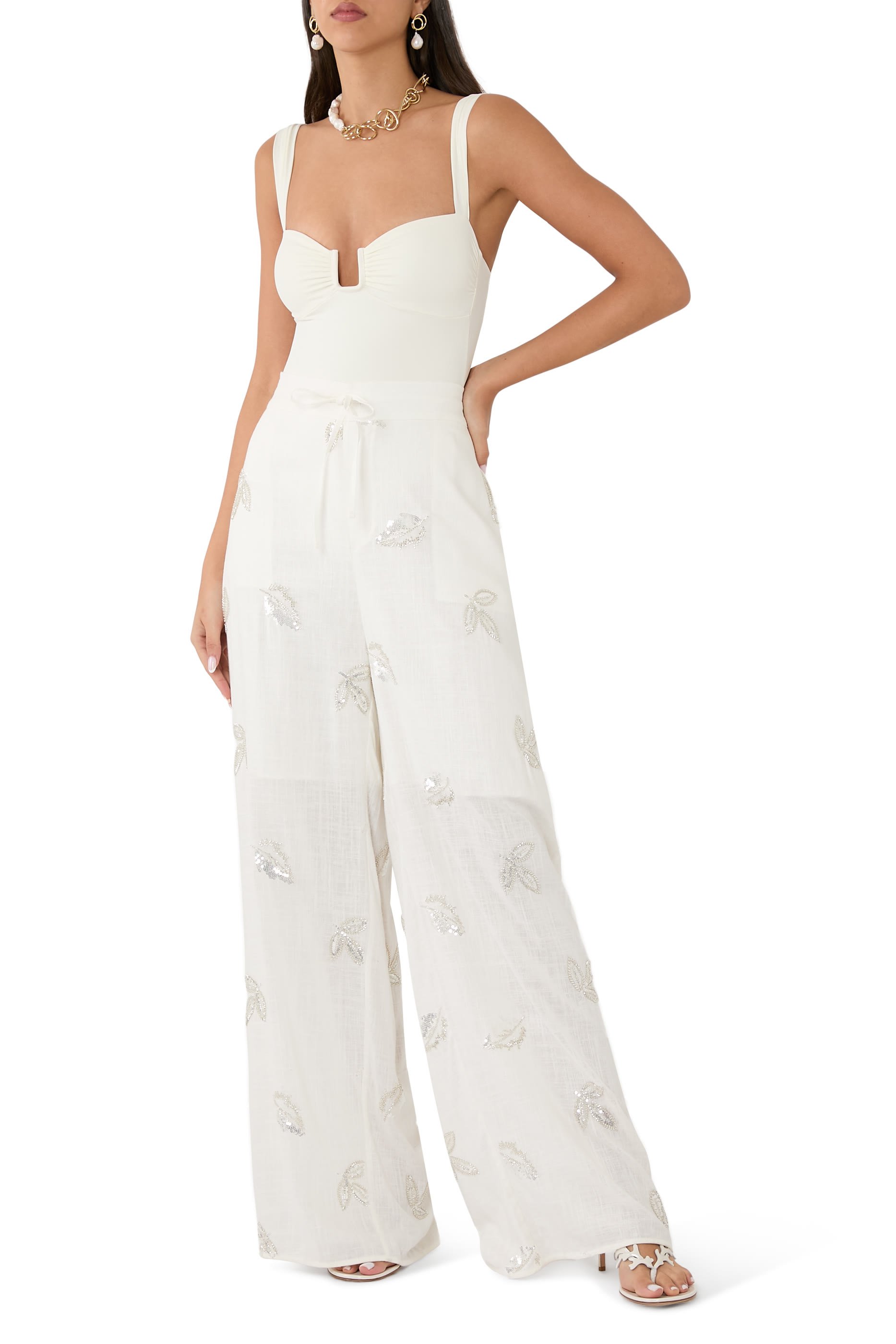 بنطال بيجامة بقصة فضفاضة مزين بترتر كتان مطرز