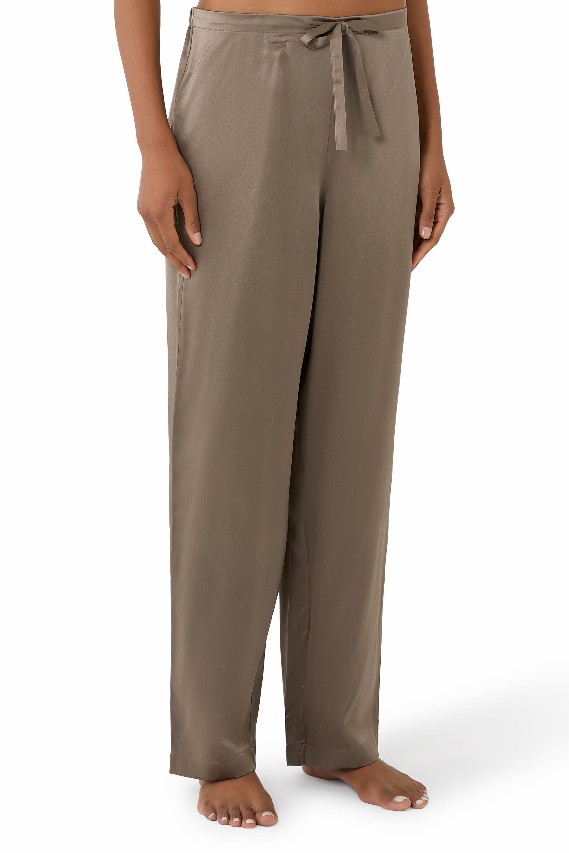 طقم بيجامة بقصة عادية حرير